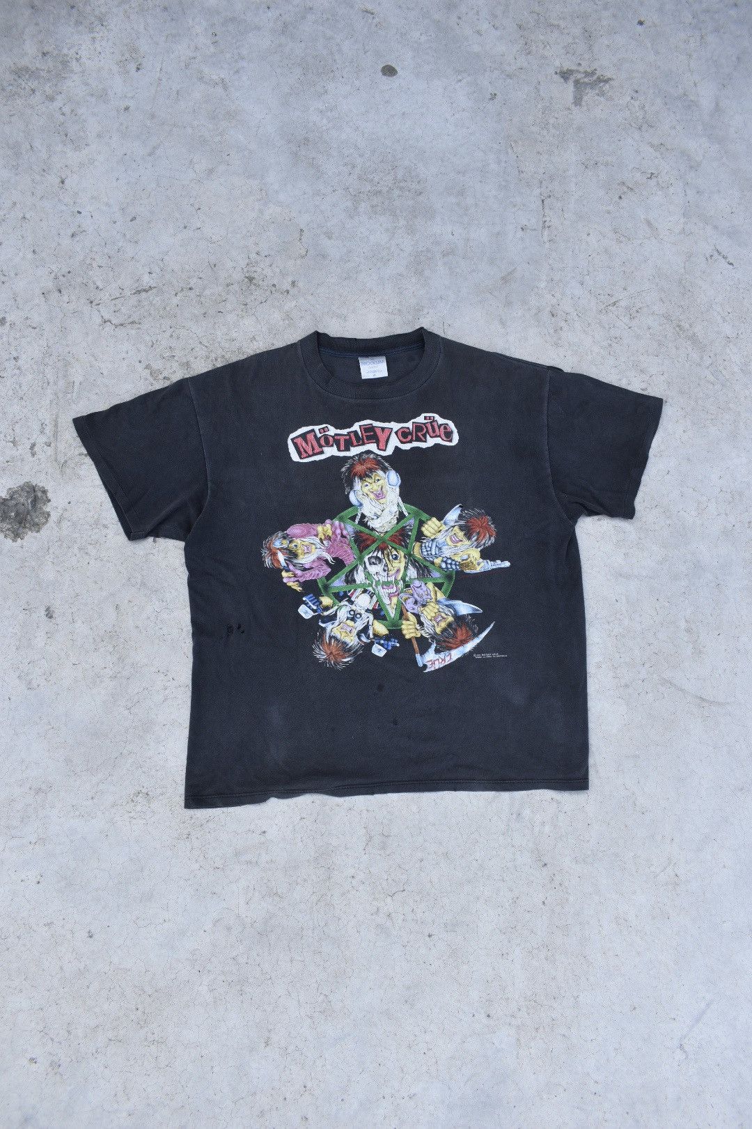 Band Tees Motley Crue 1991 vintage tee Size US L / EU 52-54 / 3 - 1 Thumbnail