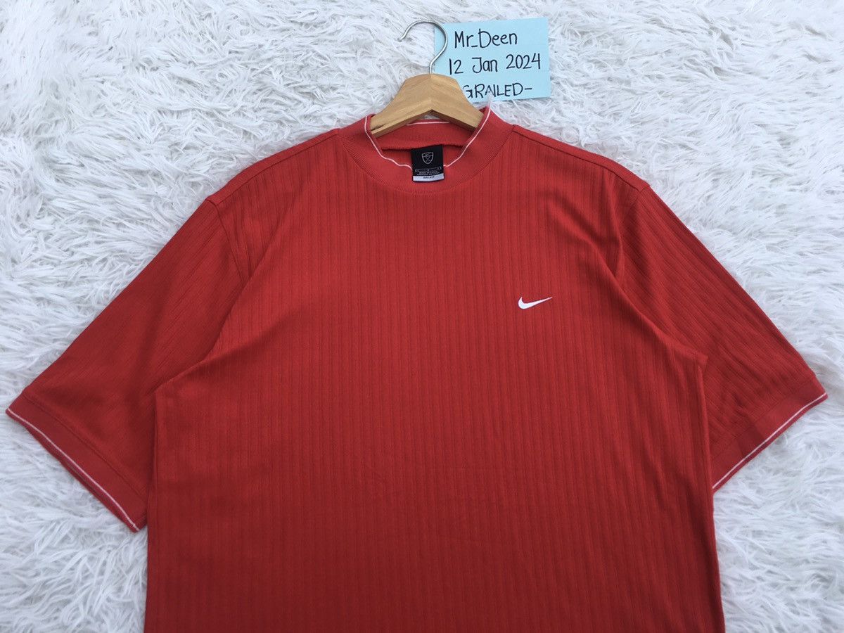 Nike Rare Vintage Nike Swoosh Logo Tshirt Size US L / EU 52-54 / 3 - 11 Thumbnail