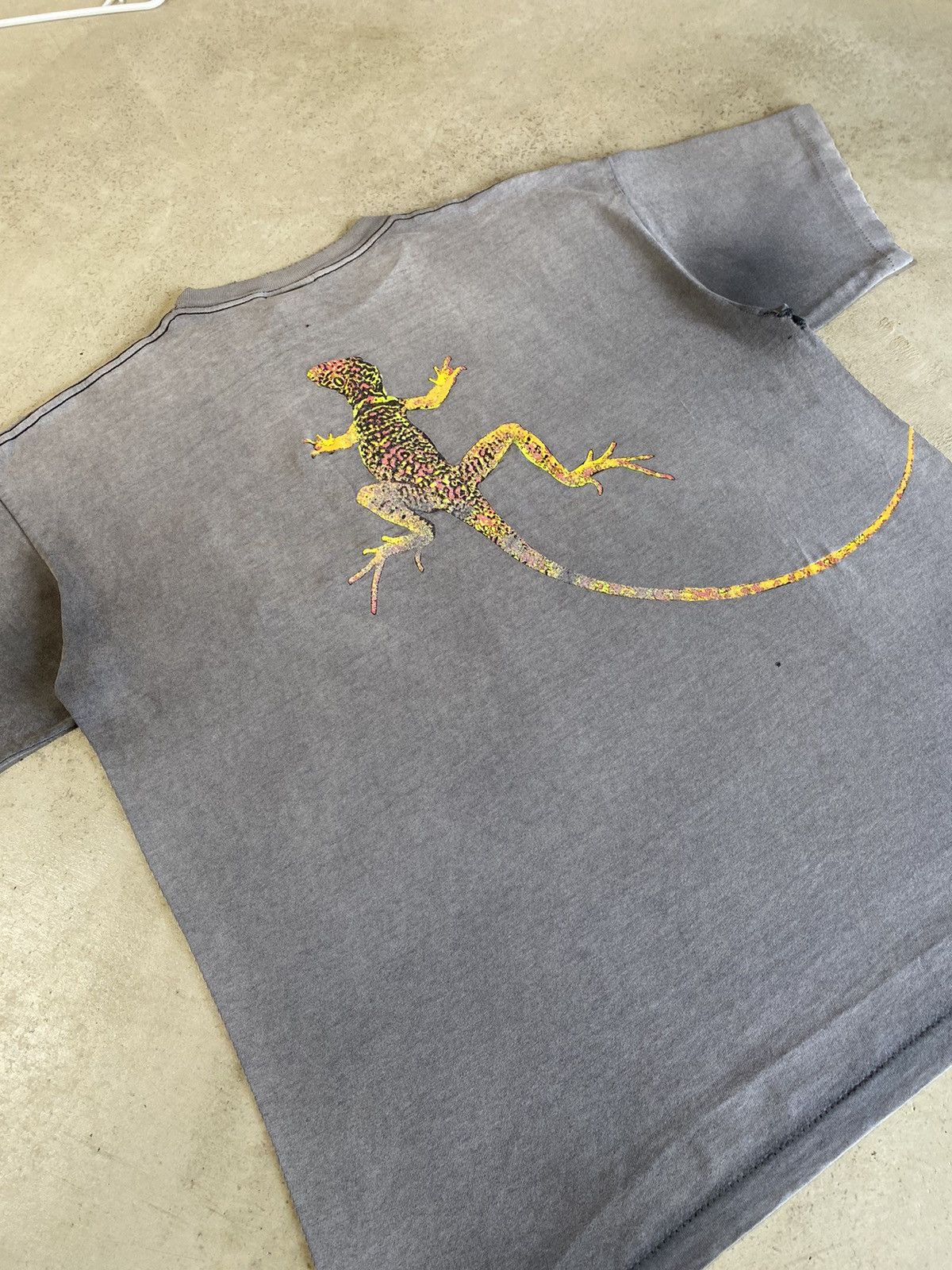 4GSELLER × Marlboro × Vintage Vintage Marlboro Unlimited Lizard Gecko Smoked Faded Shirt Size US XL / EU 56 / 4 - 9 Thumbnail
