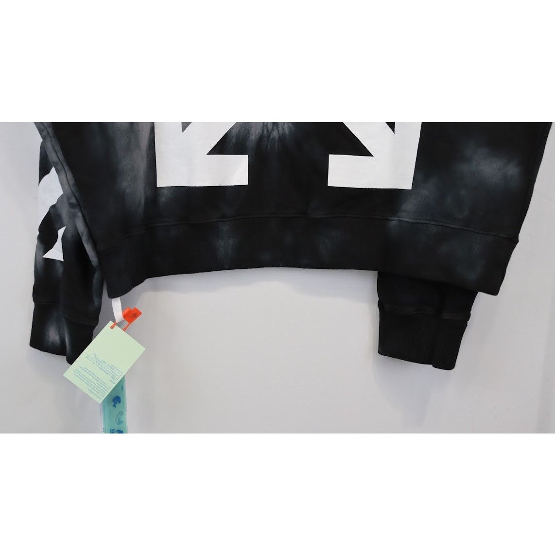 Off-White o1rshd1 Q:2 / Diag Arrow Tie Dye Skate Warm Sweatshirt Size US XL / EU 56 / 4 - 11 Thumbnail