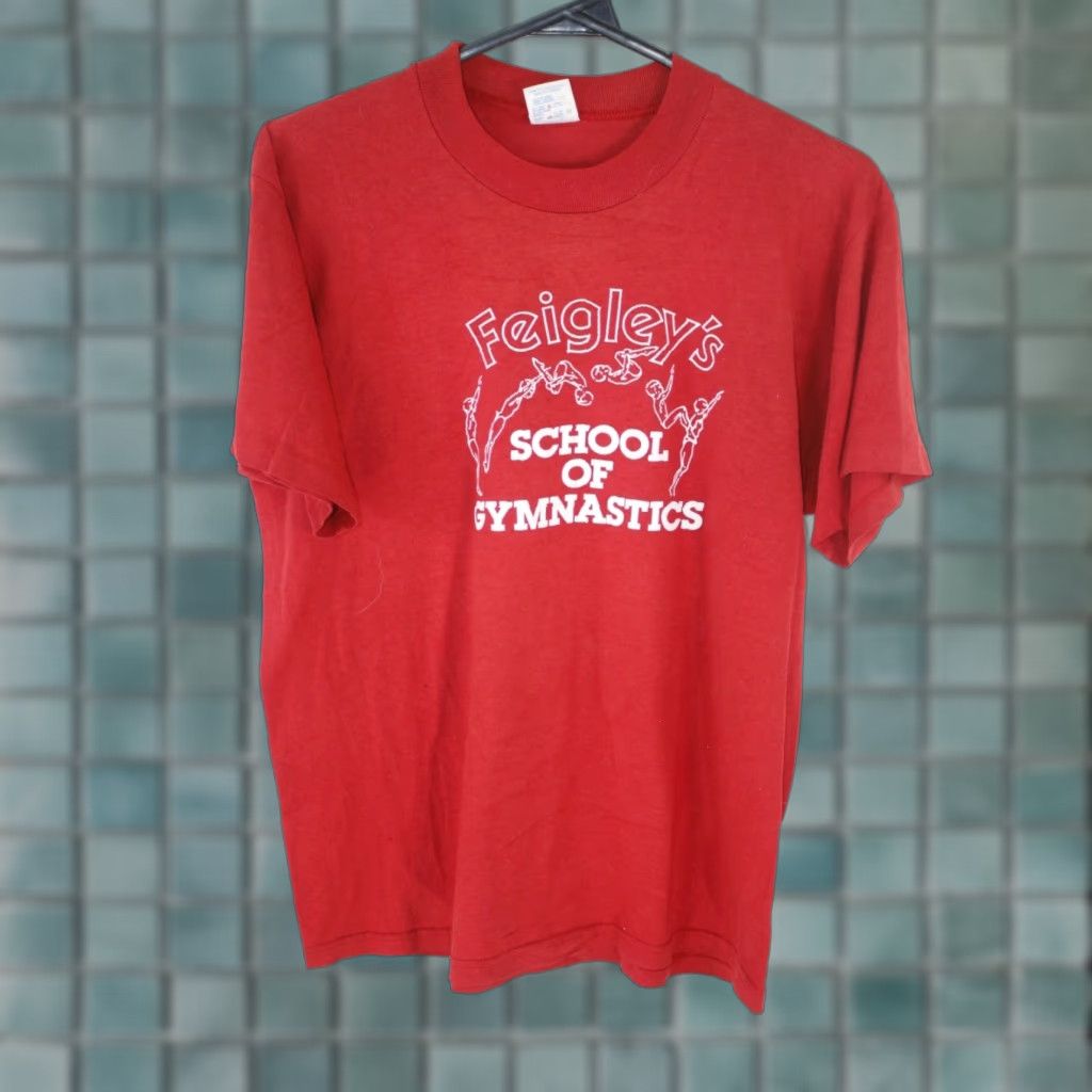 Jerzees VINTAGE Jerzees Mens T-Shirt Shirt Adult Large Red 1990s Feigleys Short Sleeve Crew Neck Pullover Graphic Tee Mens Size US L / EU 52-54 / 3 - 1 Thumbnail