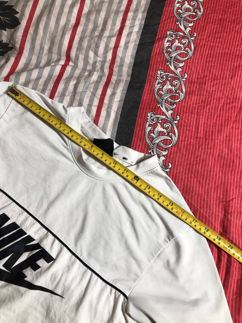 Nike × Vintage 90s Nike Central Swoosh Vintage Y2K Oversized Retro T-Shirt Size US M / EU 48-50 / 2 - 10 Thumbnail