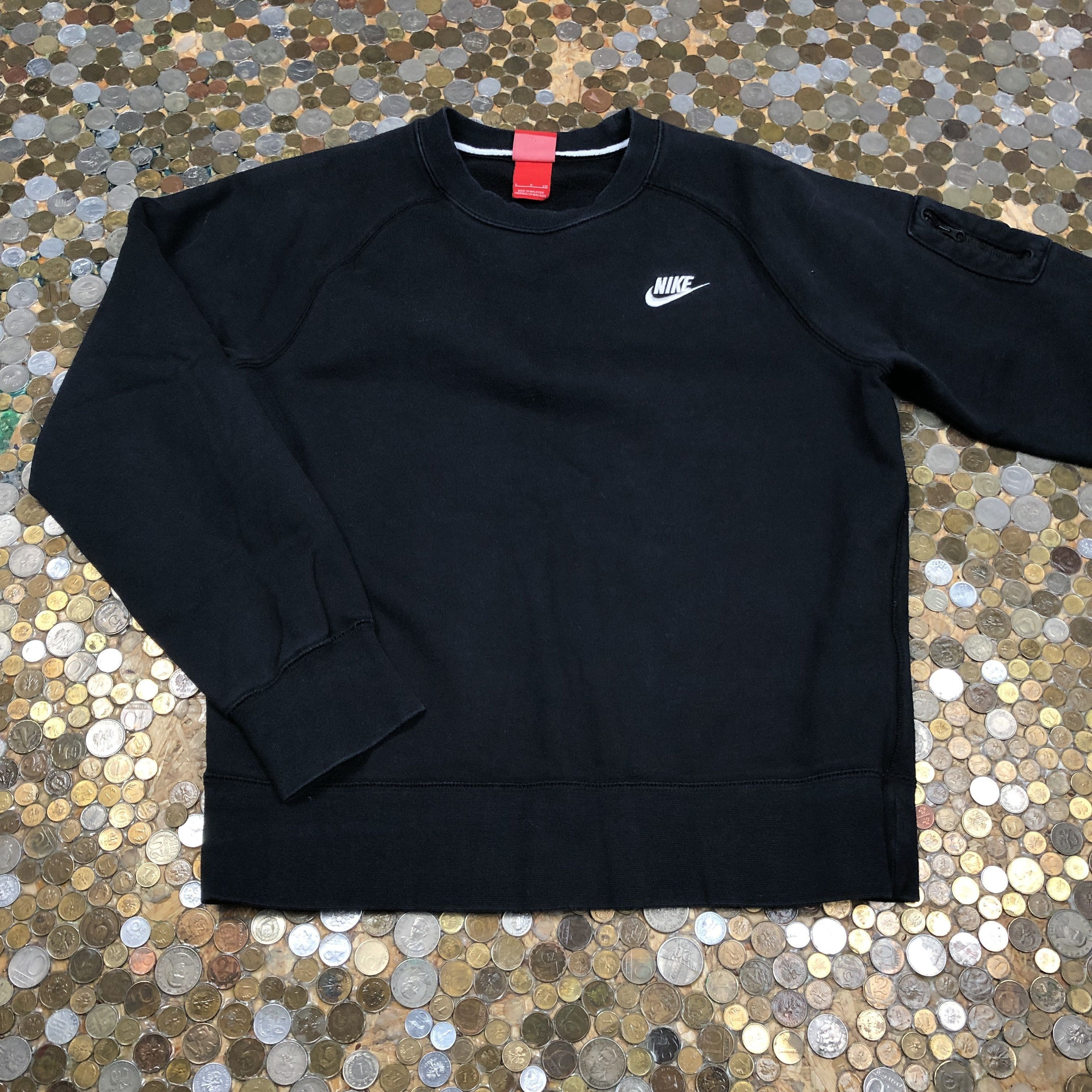 Nike Nike mini swoosh crewneck sweatshirt 90's Size US S / EU 44-46 / 1 - 1 Thumbnail
