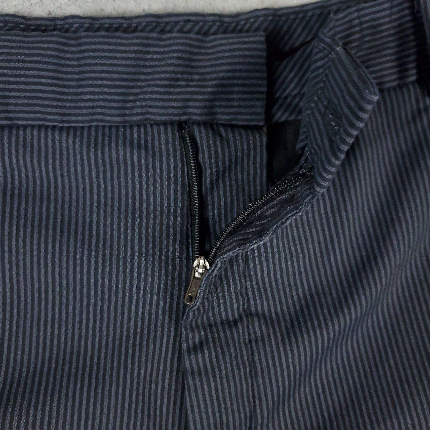 Nike Nike Shorts Size 36 Gray Striped Dri Fit Casual Flat Front Chino Mens Size US 36 / EU 52 - 4 Thumbnail