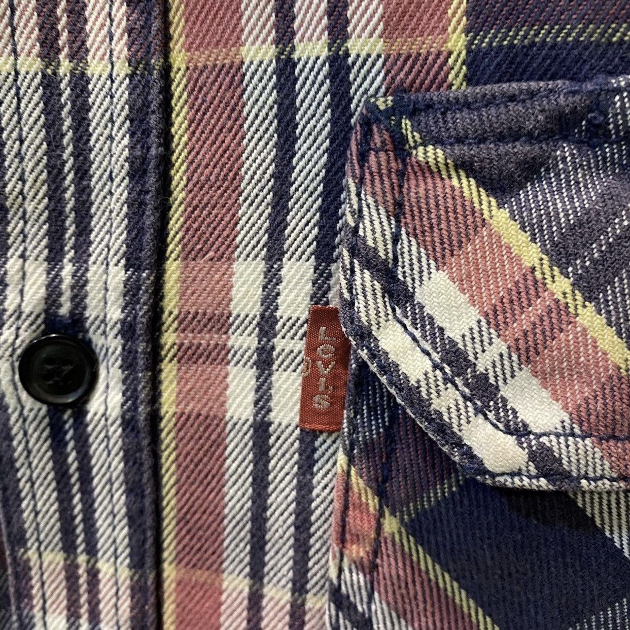 Levi's Vintage 90s Levi's Red Tab Plaid Flannel Button Up Shirt Size US L / EU 52-54 / 3 - 4 Thumbnail