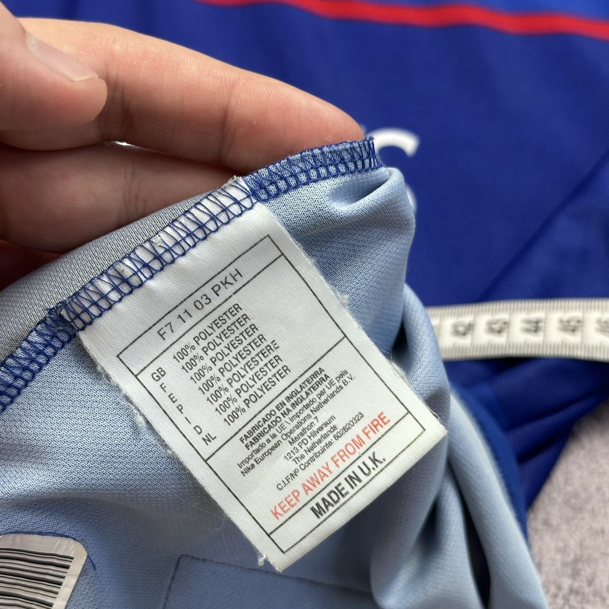 Nike Glasgow Rangers 1997 1999 Home Football Shirt #8 Gascoigne Size US L / EU 52-54 / 3 - 9 Thumbnail