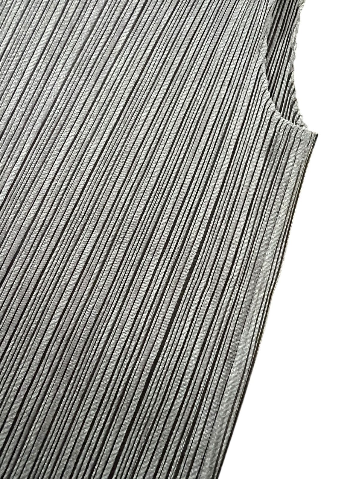 Pleats Please Issey Miyake 1990s Issey Miyake Pleats Please Tank Top Size S / US 4 / IT 40 - 7 Thumbnail