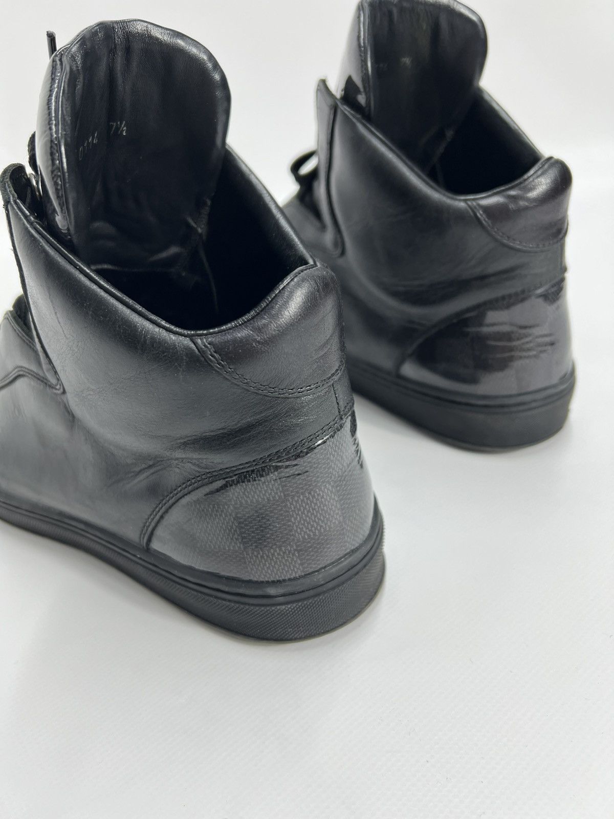 Louis Vuitton Vintage streetwear Louis Vuitton Leather Sneakers Sz UK 7.5 Size US 8.5 / EU 41-42 - 8 Thumbnail