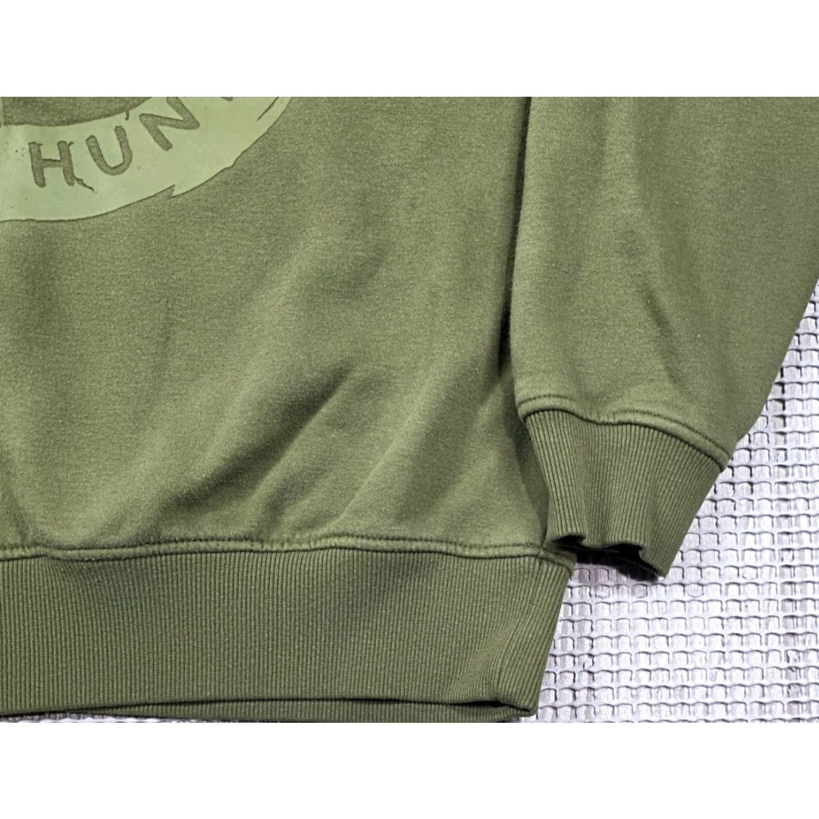 Disney Disney Mandalorian Sweatshirt Green Star Wars Bounty Hunter Mens M Crewneck Size US M / EU 48-50 / 2 - 4 Thumbnail