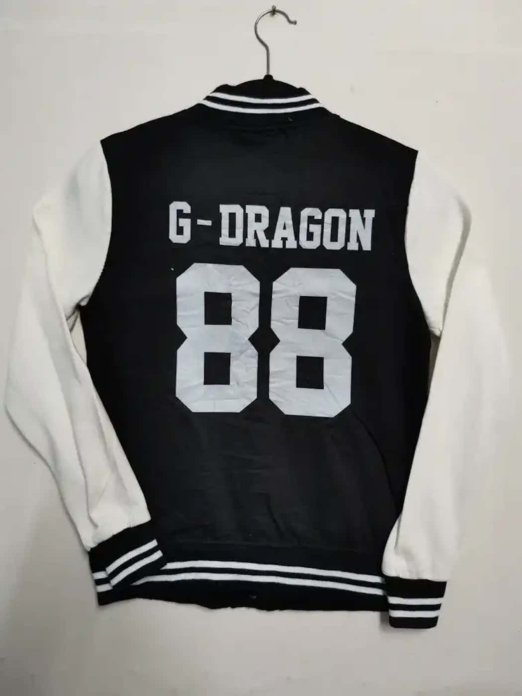 Vintage Vintage Yi Mei G-Dragon Varsity Jacket Size US S / EU 44-46 / 1 - 6 Thumbnail