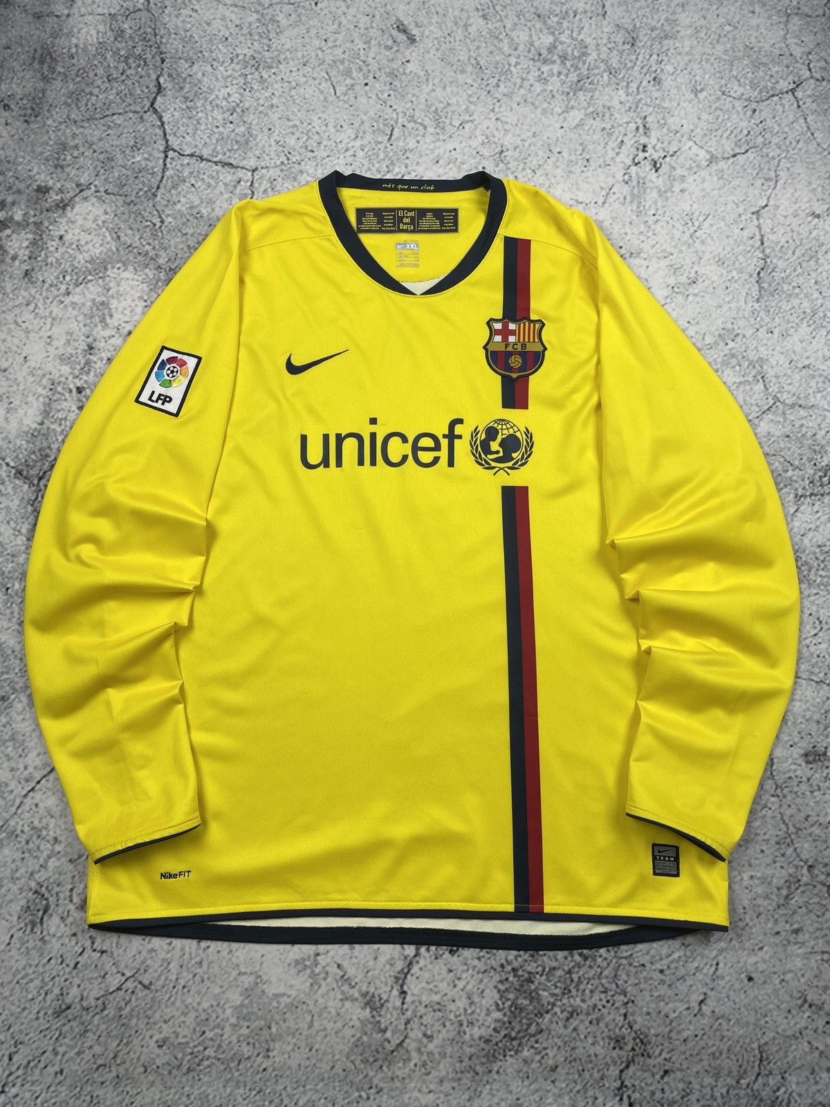 Nike BARCELONA 2008-09 AWAY SOCCER FOOTBALL JERSEY | Grailed