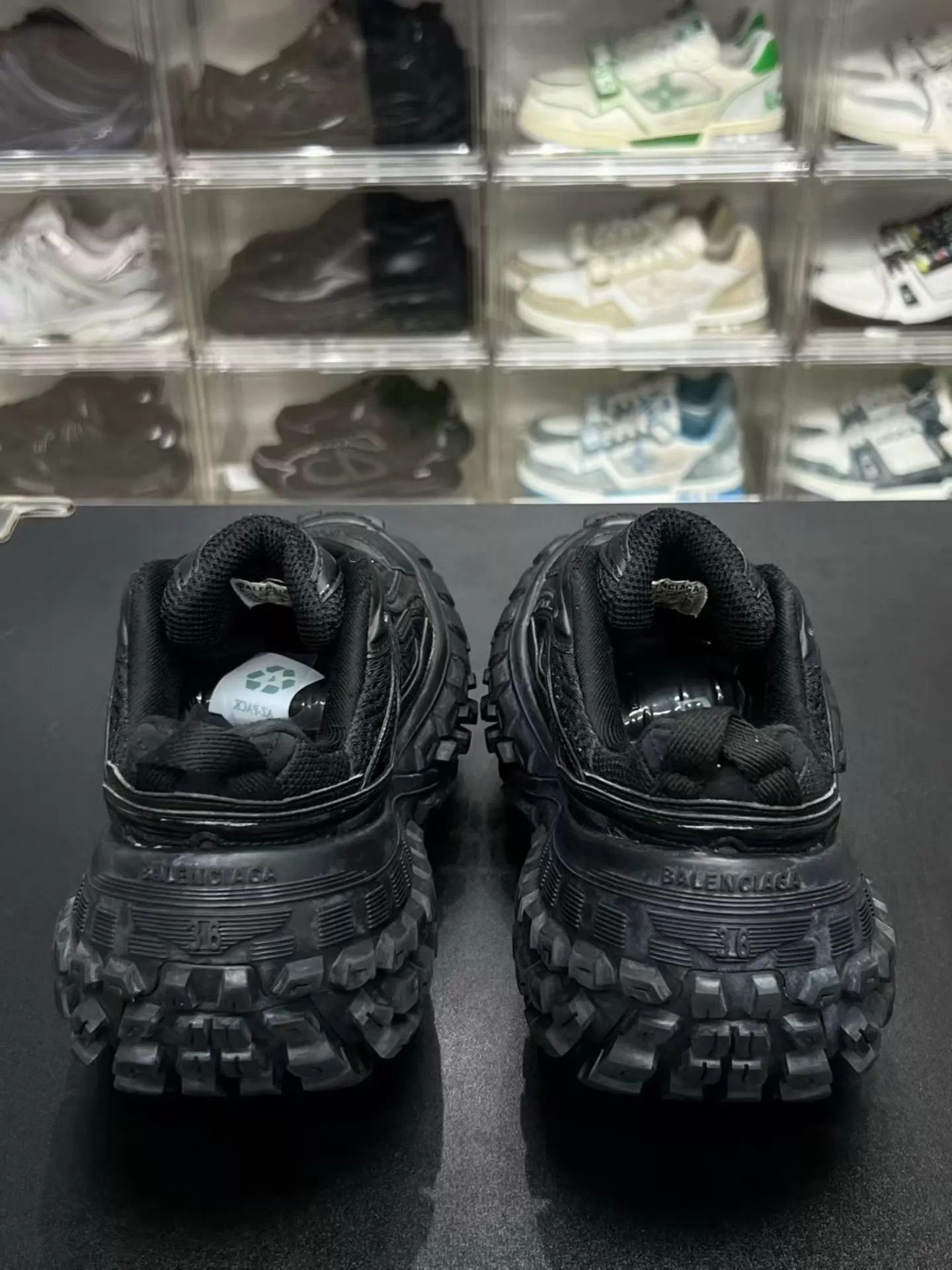 Balenciaga Balenciaga Track 36 Women's minimal wear excellent cond Size US 5.5 / IT 35.5 - 7 Thumbnail