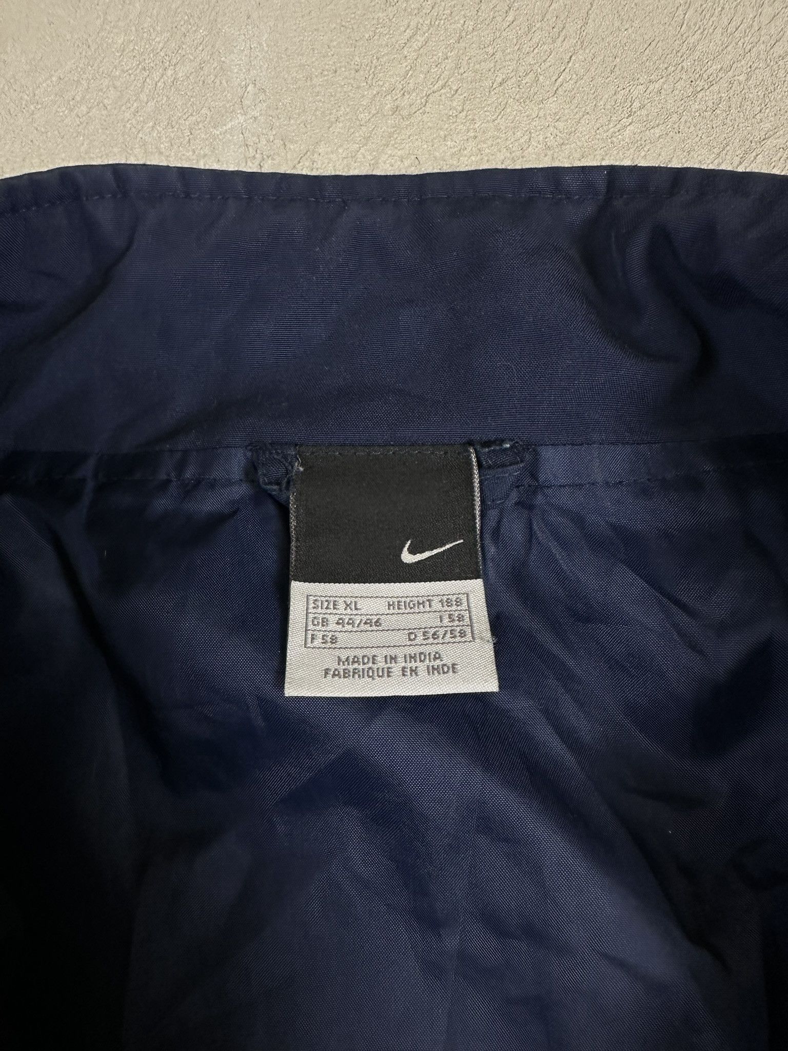 Nike 00s Vintage Nike Tracksuit Zip Boxy Nylon Jacket Size US L / EU 52-54 / 3 - 15 Thumbnail