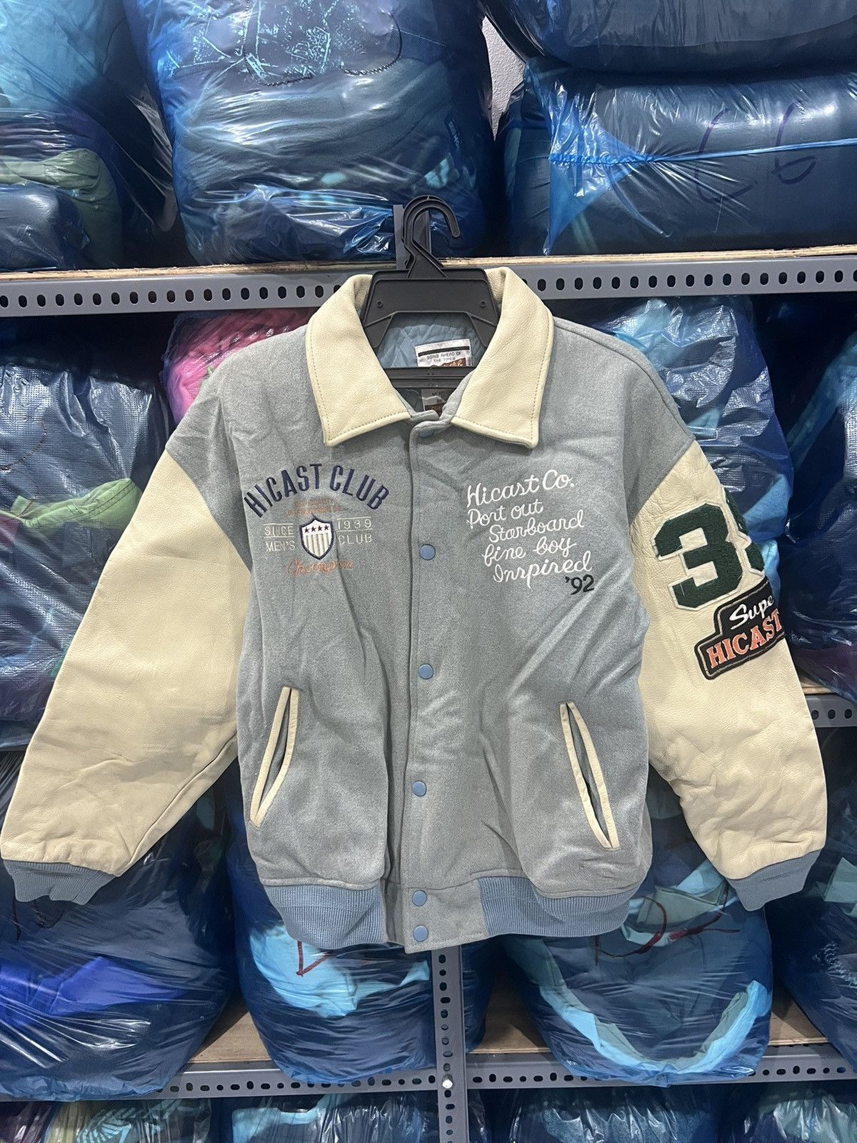Vintage VINTAGE HICAST CLUB SPORTS WEAR DIVISION VARSITY JACKET Size US L / EU 52-54 / 3 - 17 Thumbnail