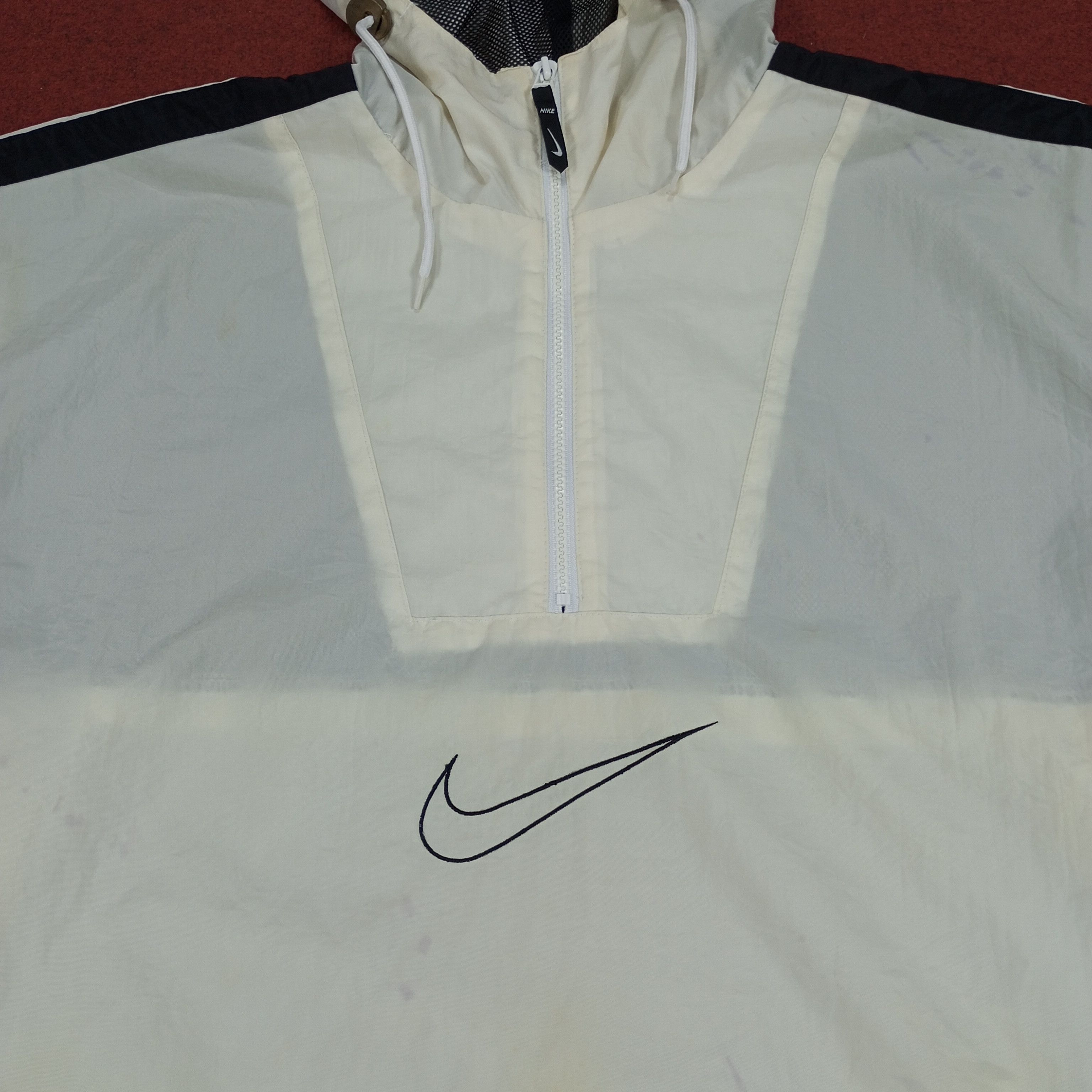 Nike × Vintage Nike Sportswear Style Center Logo Windbreaker Jacket Size US XL / EU 56 / 4 - 2 Thumbnail