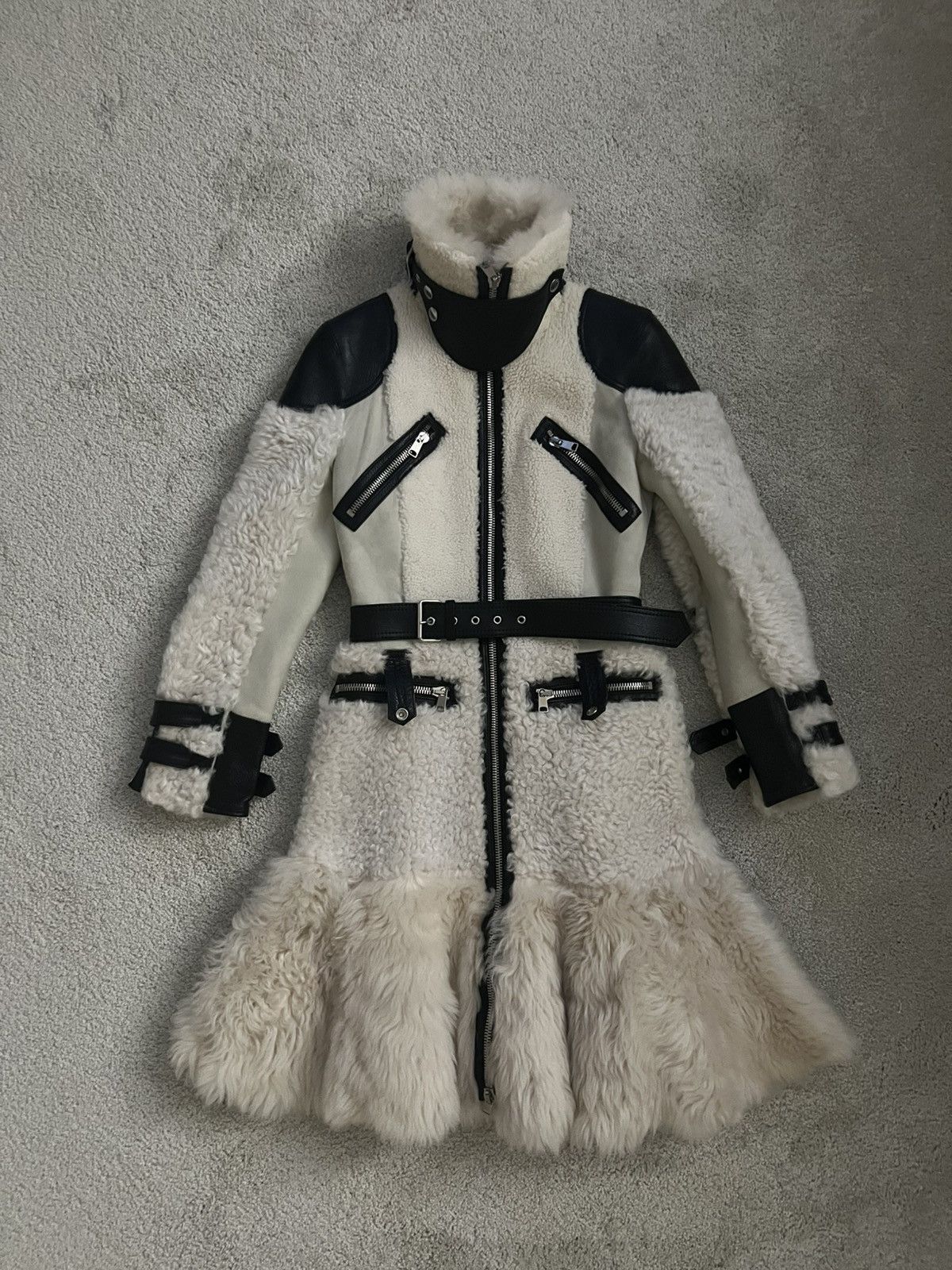 Alexander McQueen Alexander McQueen shearling biker coat Size XS / US 0-2 / IT 36-38 - 1 Thumbnail