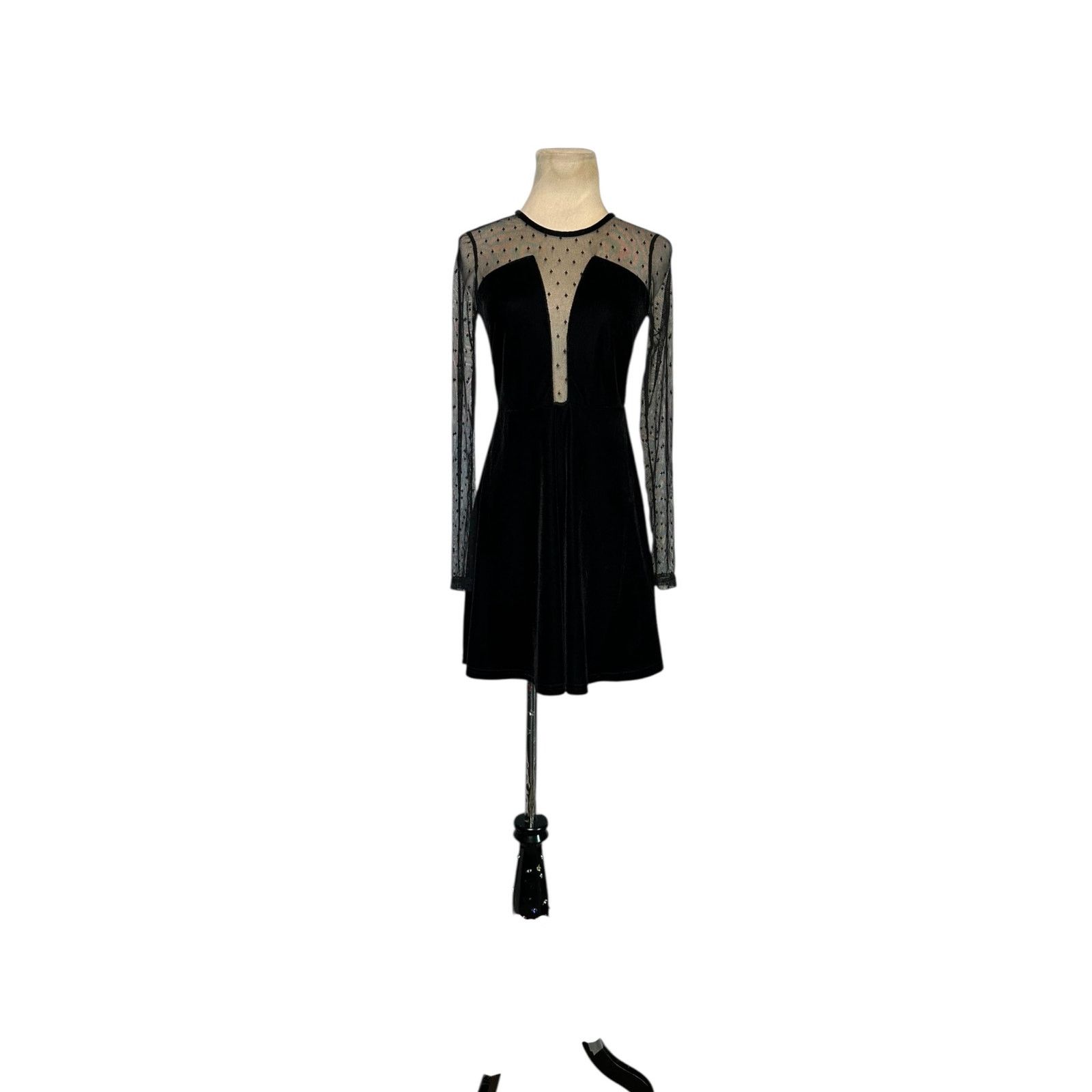 Forever 21 Forever 21 Black Sheer Suede Long Sleeve Mini Dress size S Size S / US 4 / IT 40 - 11 Thumbnail