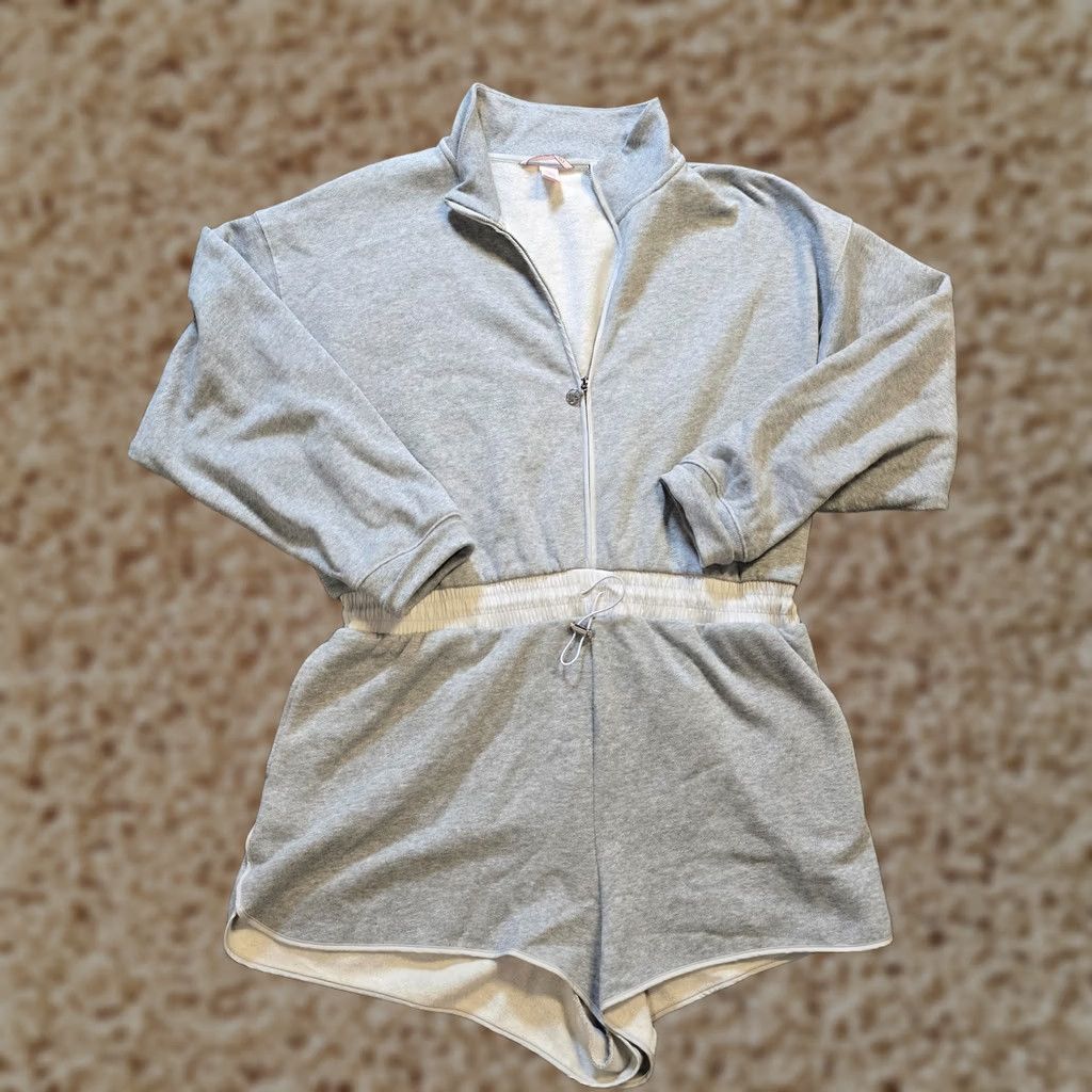 Victoria's Secret Victoria's Secret Romper Womens 2XL Gray Sweatshirt 1/4 Zip Shorts Lounge One Piece Knit Jumpsuit Ladies Size XXL / US 16-18 / IT 52-54 - 1 Thumbnail