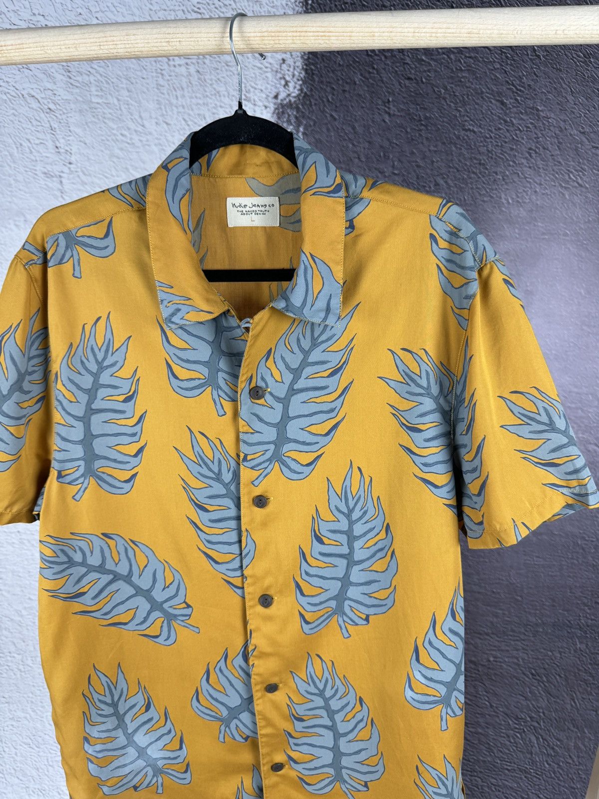 Nudie Jeans NUDIE JEANS CO. Mens ARVID LEAF Floral LOOP COLLAR Shirt Size US L / EU 52-54 / 3 - 6 Thumbnail