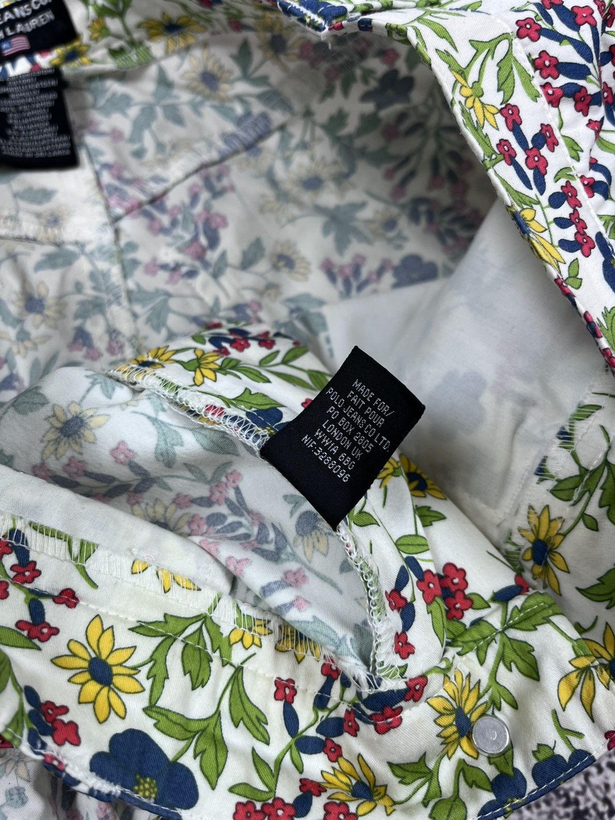 Ralph Lauren Vintage Ralph Lauren Polo Jeans Floral mini shorts Size 27" / US 4 / IT 40 - 6 Thumbnail