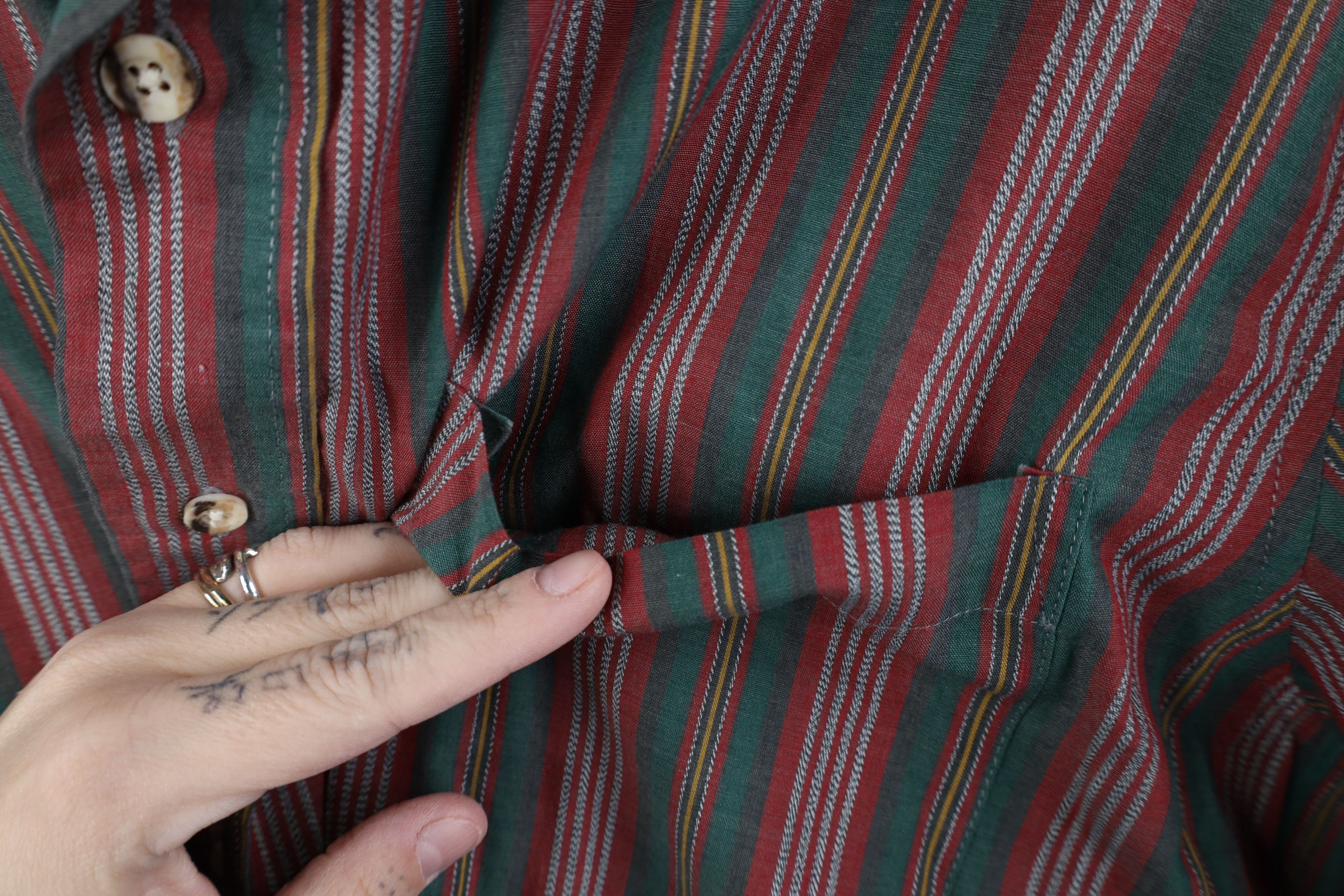 Vintage Vintage 90s Streetwear Rainbow Striped Collared Button Shirt Size US XL / EU 56 / 4 - 4 Thumbnail