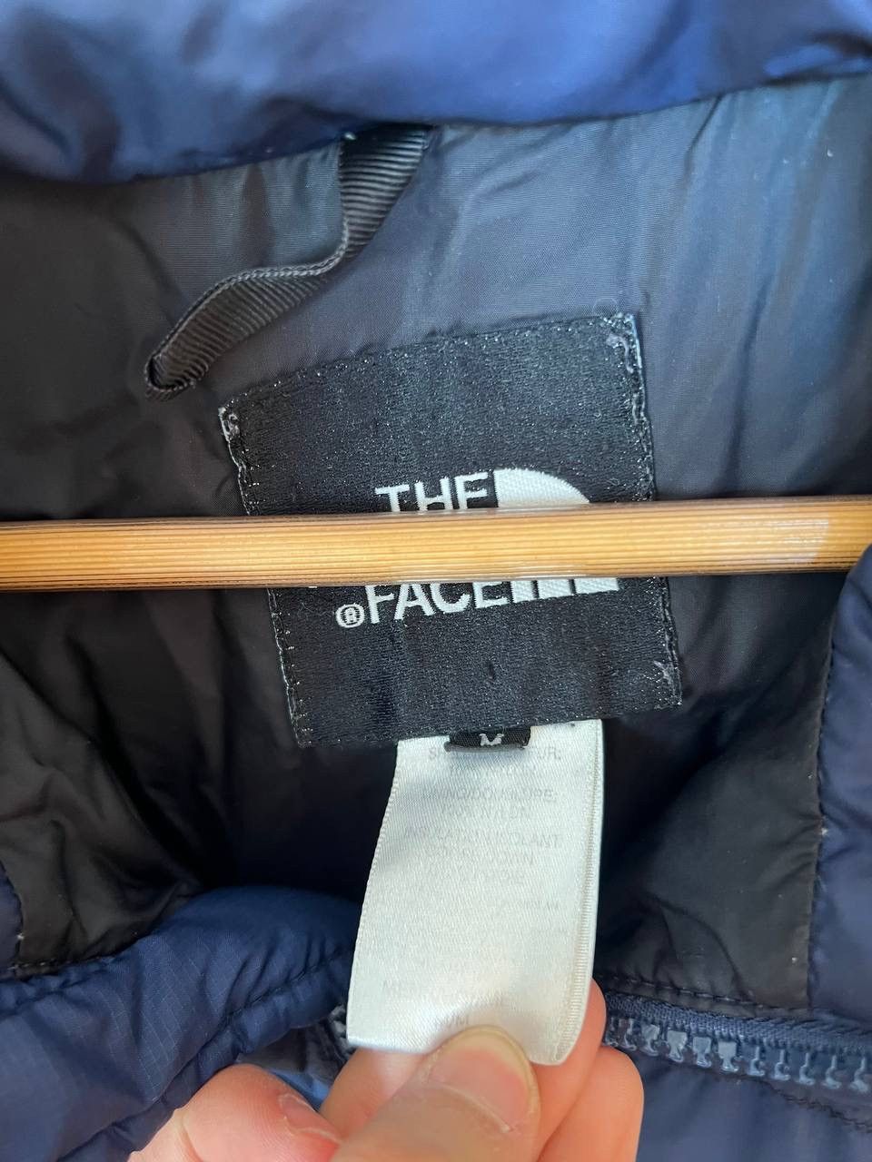 The North Face Vintage The North Face 700 - Classic Navy Puffer Jacket Size US M / EU 48-50 / 2 - 16 Thumbnail