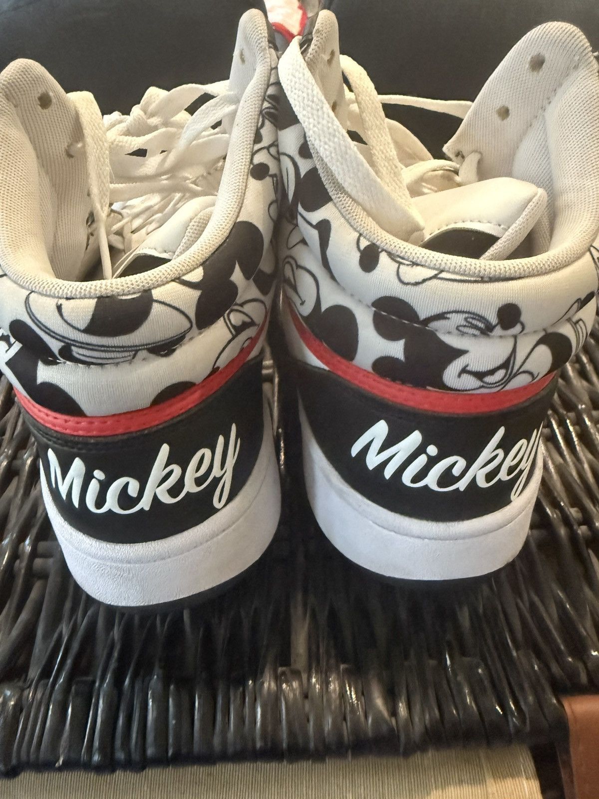 Adidas adidas x Mickey Mouse hoops Size US 13 / EU 46 - 4 Thumbnail