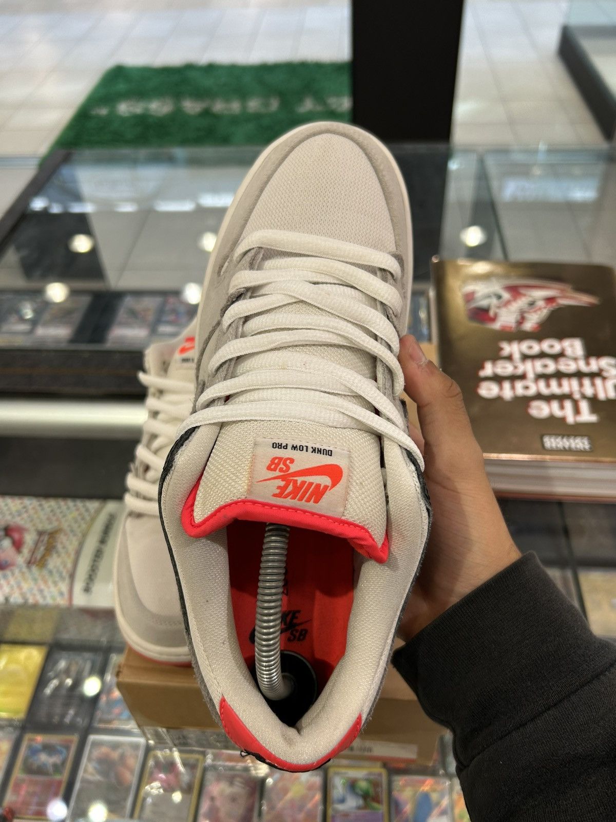 Nike SB Nike sb infared orange label Size US 9 / EU 42 - 4 Thumbnail