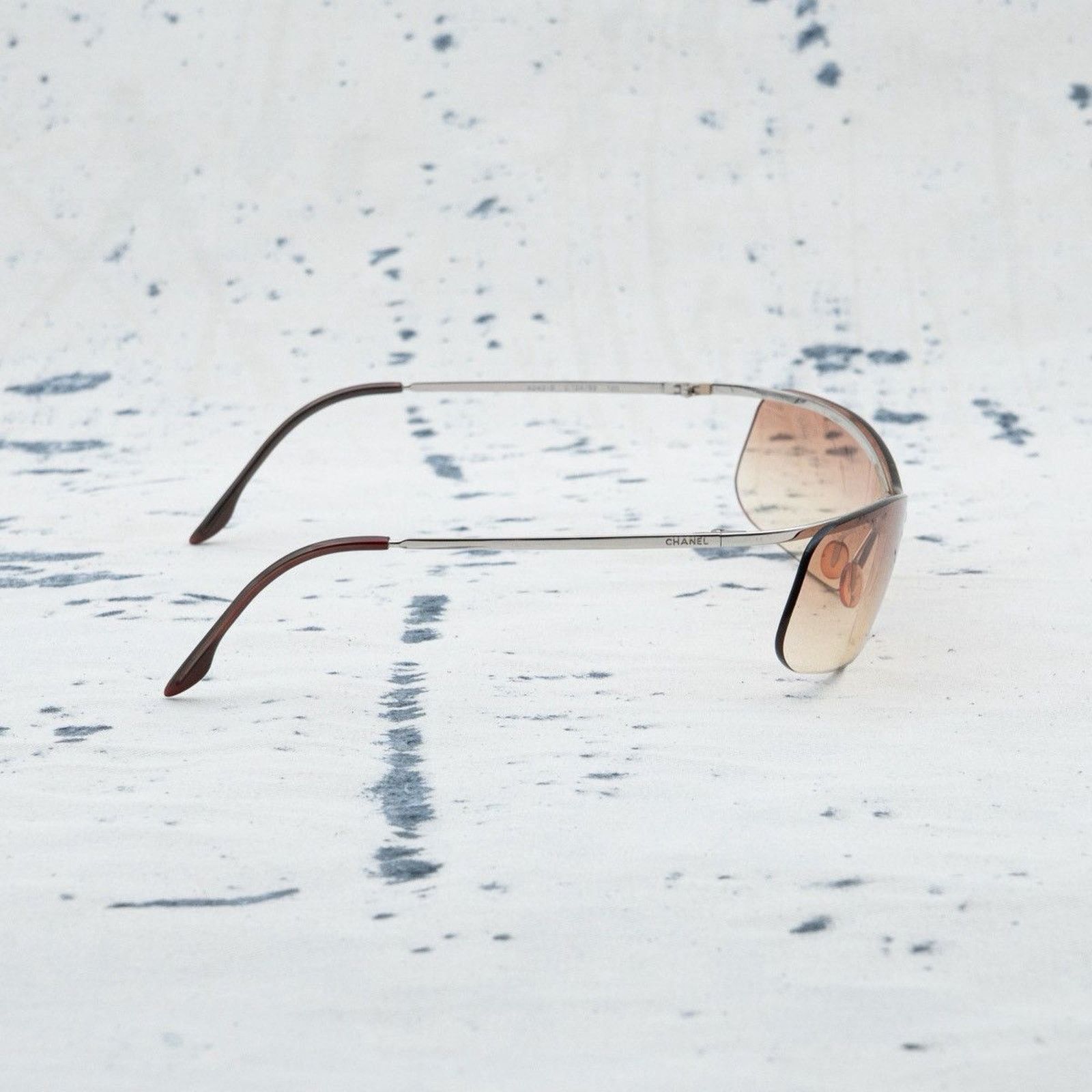 Chanel × Vintage Vintage chanel logo gradient rimless shield y2k sunglasses Size ONE SIZE - 3 Thumbnail