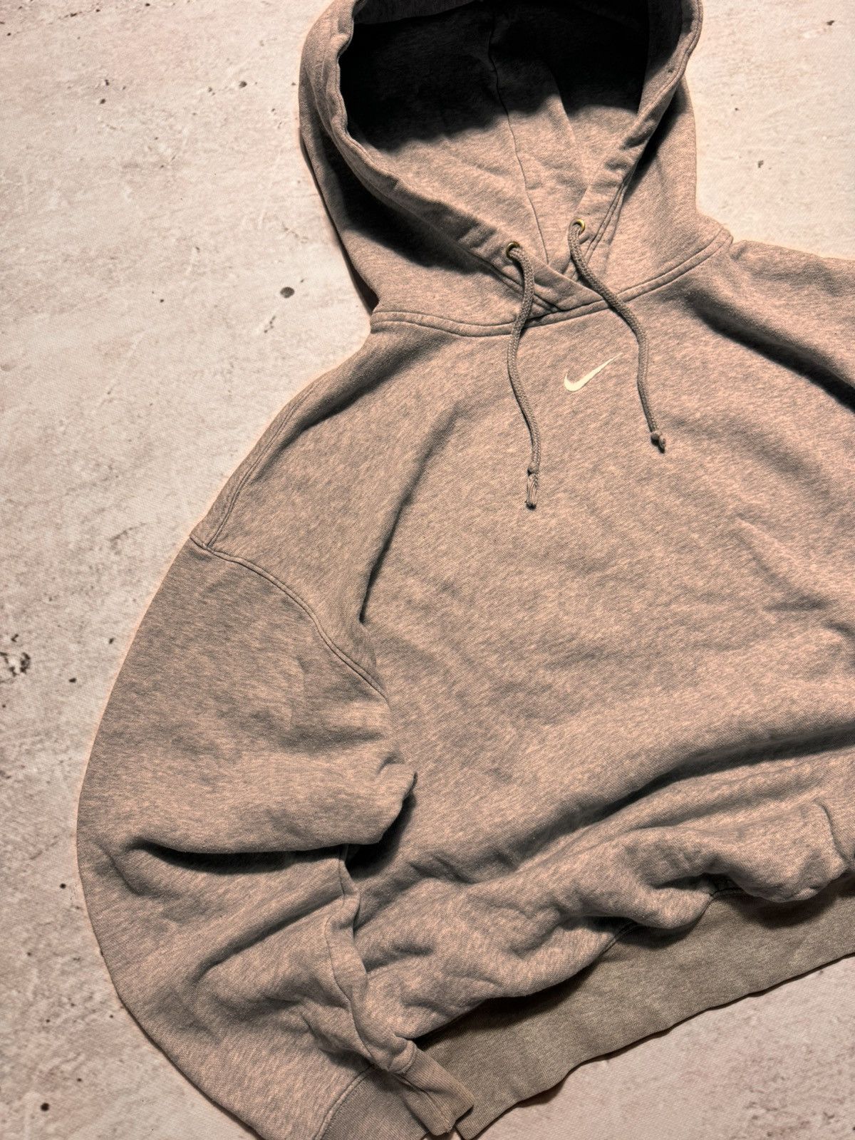 Nike × Vintage NIKE VINTAGE CENTER LOGO OVERSIZE BOXY HOODIE Size US L / EU 52-54 / 3 - 3 Thumbnail