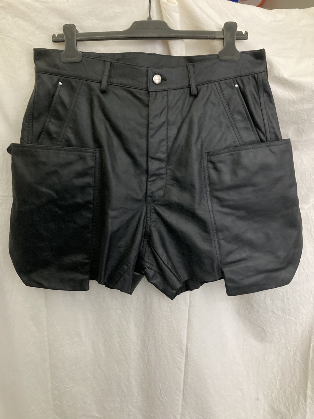 Rick Owens NEVER WORN / Rick Owens Leather Stefan Cargo Shorts in Black Size US 32 / EU 48 - 2 Thumbnail
