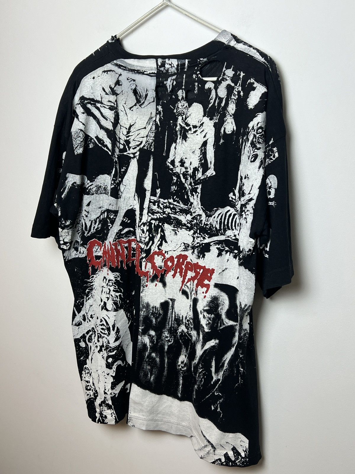 Band Tees cannibal corpse y2k vintage thrashed t shirt Size US L / EU 52-54 / 3 - 10 Thumbnail
