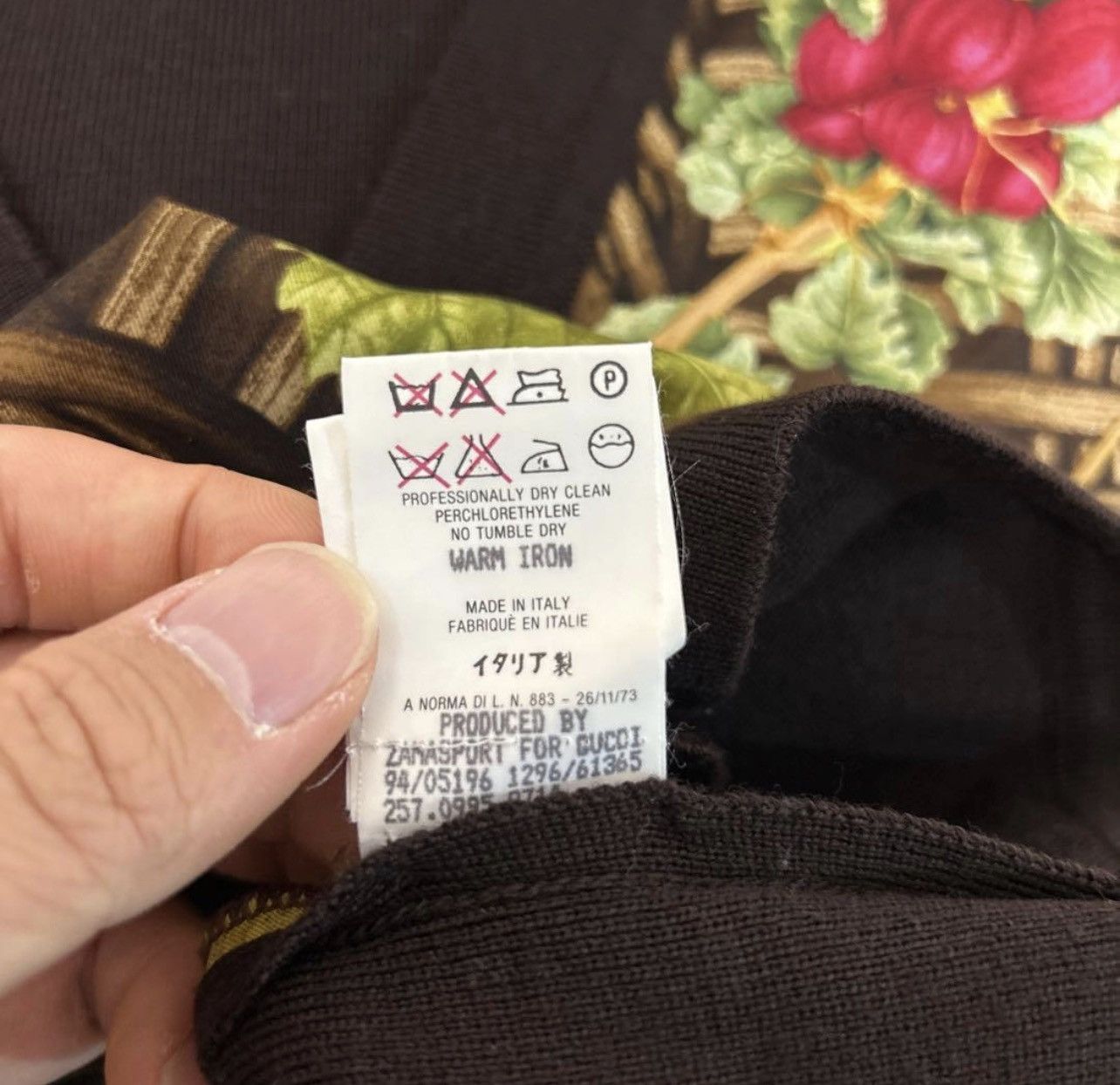 Gucci Gucci fruits pattern Cardigan Button up Jacket M Wool 100% Size M / US 6-8 / IT 42-44 - 6 Thumbnail