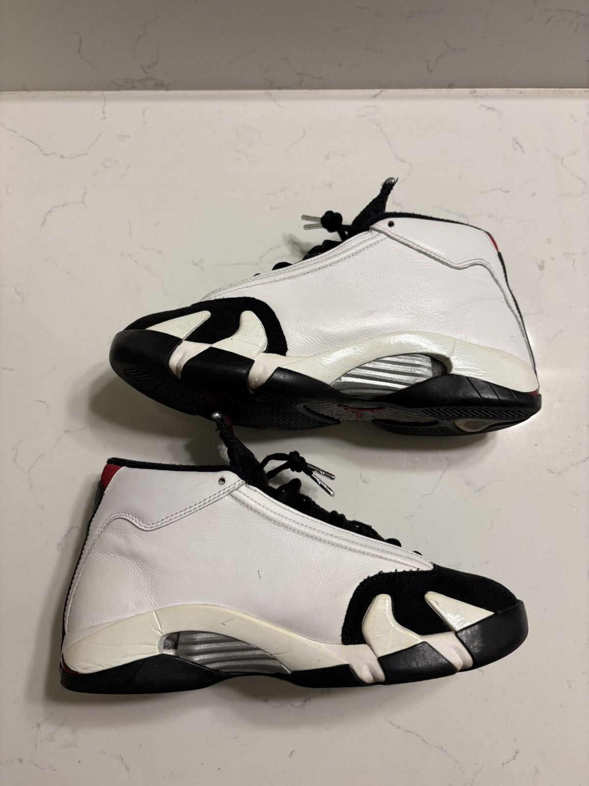 Jordan Brand Jordan 14 black toe size 9 Size US 9 / EU 42 - 2 Thumbnail