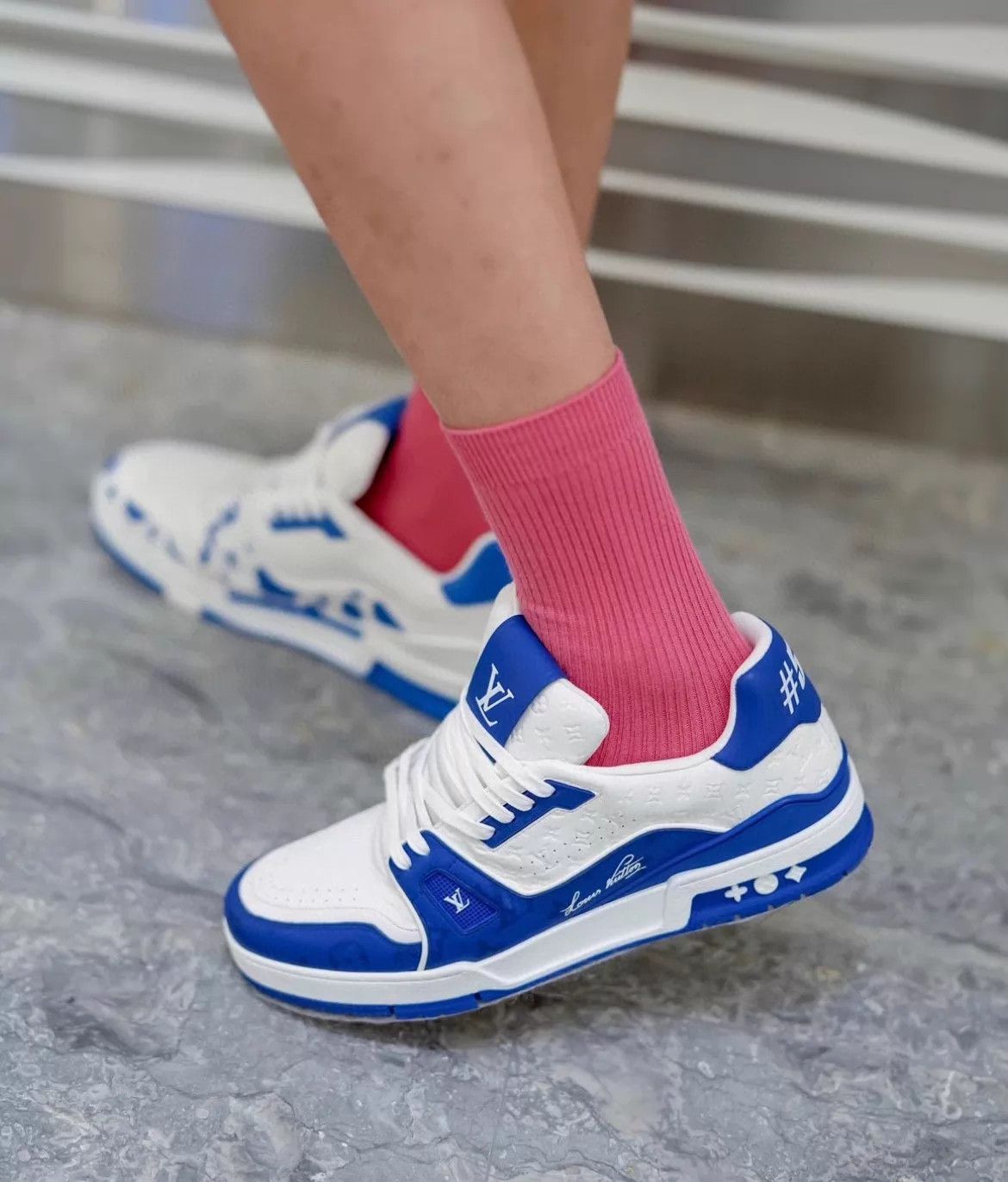 Louis Vuitton LV Trainer Size 7 Klein Blue/White Size US 7 / IT 37 - 9 Thumbnail
