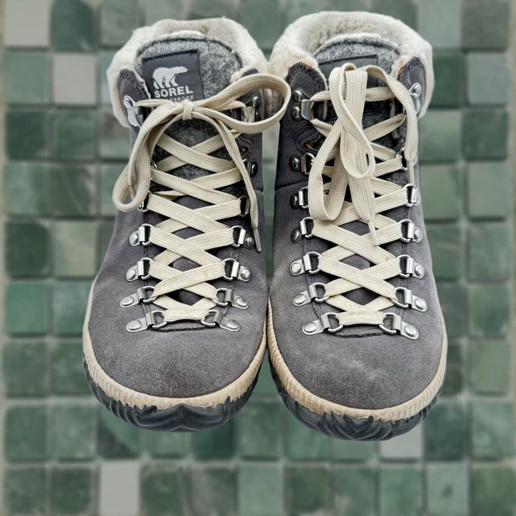 & Other Stories SOREL Out 'N About Chukka Boots Waterproof Suede Gray Faux Fur Trim Sz 9 Womens Size US 9 / IT 39 - 1 Thumbnail