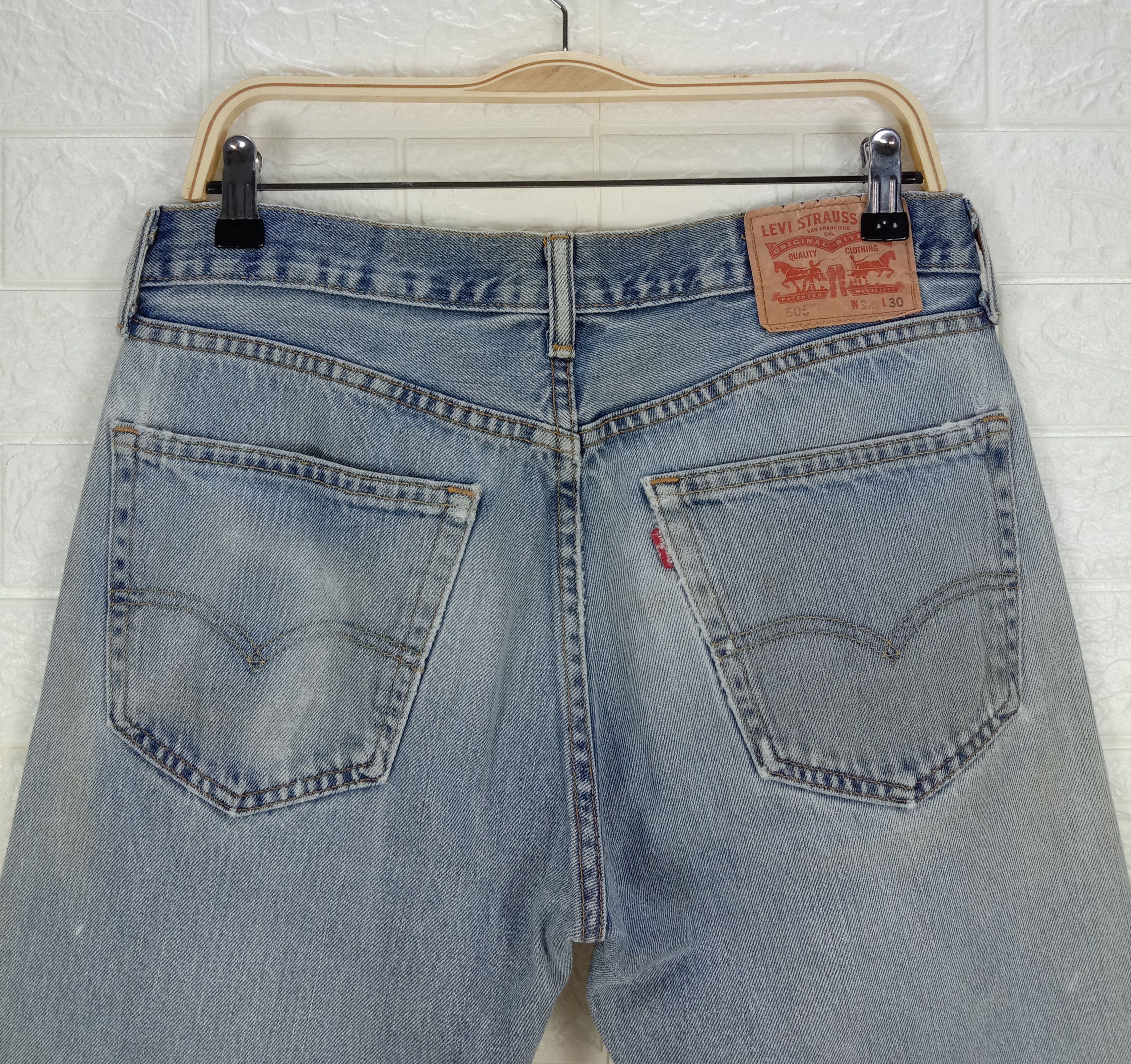 Levi's Vintage Levi's 505 Light Wash Jeans Distressed Denim Size US 32 / EU 48 - 8 Thumbnail
