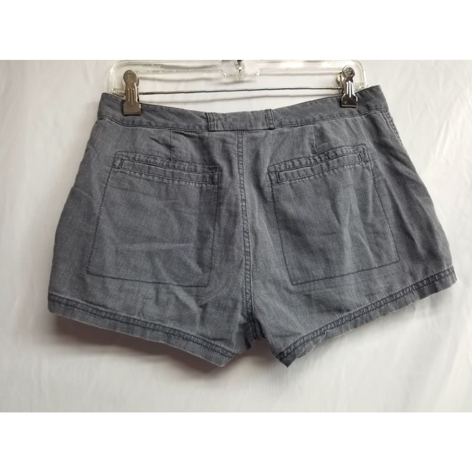 Converse Converse Shorts One Star Women's Size 6 Gray Linen Cotton Shorts Boyfriend fit Summer Womens Size 28" / US 6 / IT 42 - 2 Thumbnail