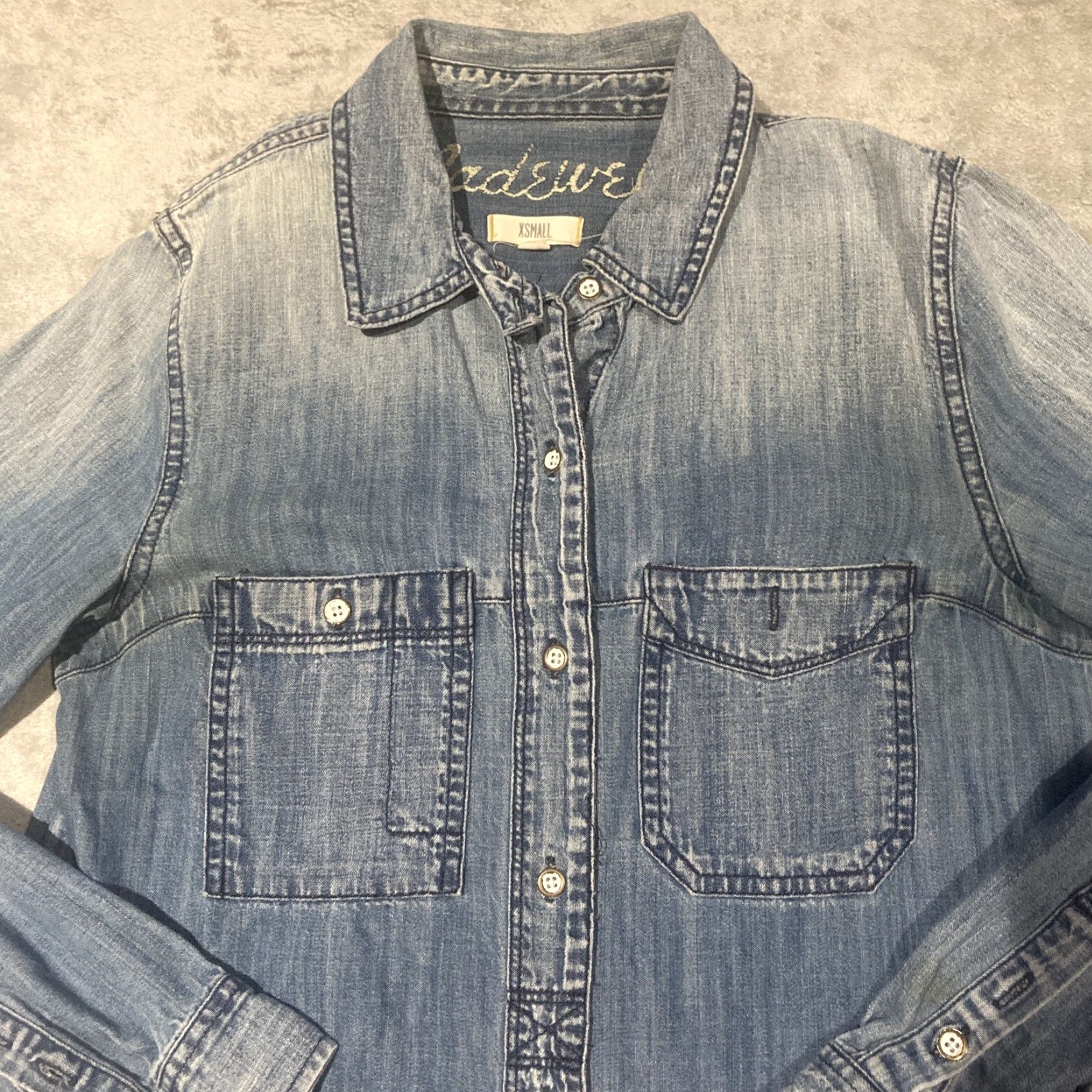 Madewell Madewell Shirt Womens XS Blue Denim Button-Up Long Sleeve Collared Casual Solid Regular Size XS / US 0-2 / IT 36-38 - 2 Thumbnail