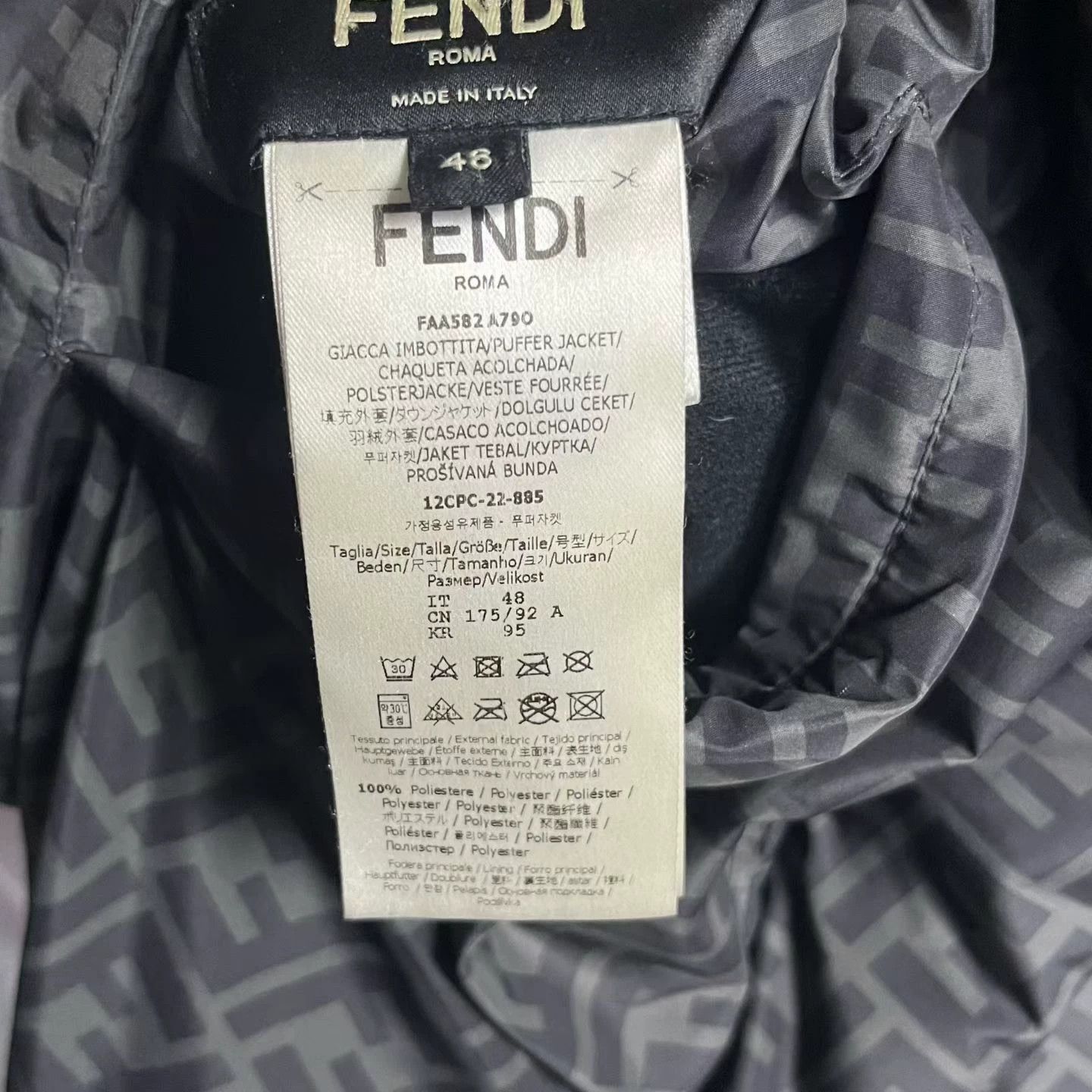 Fendi fendi black logo puff jacket with hood Size US L / EU 52-54 / 3 - 4 Thumbnail