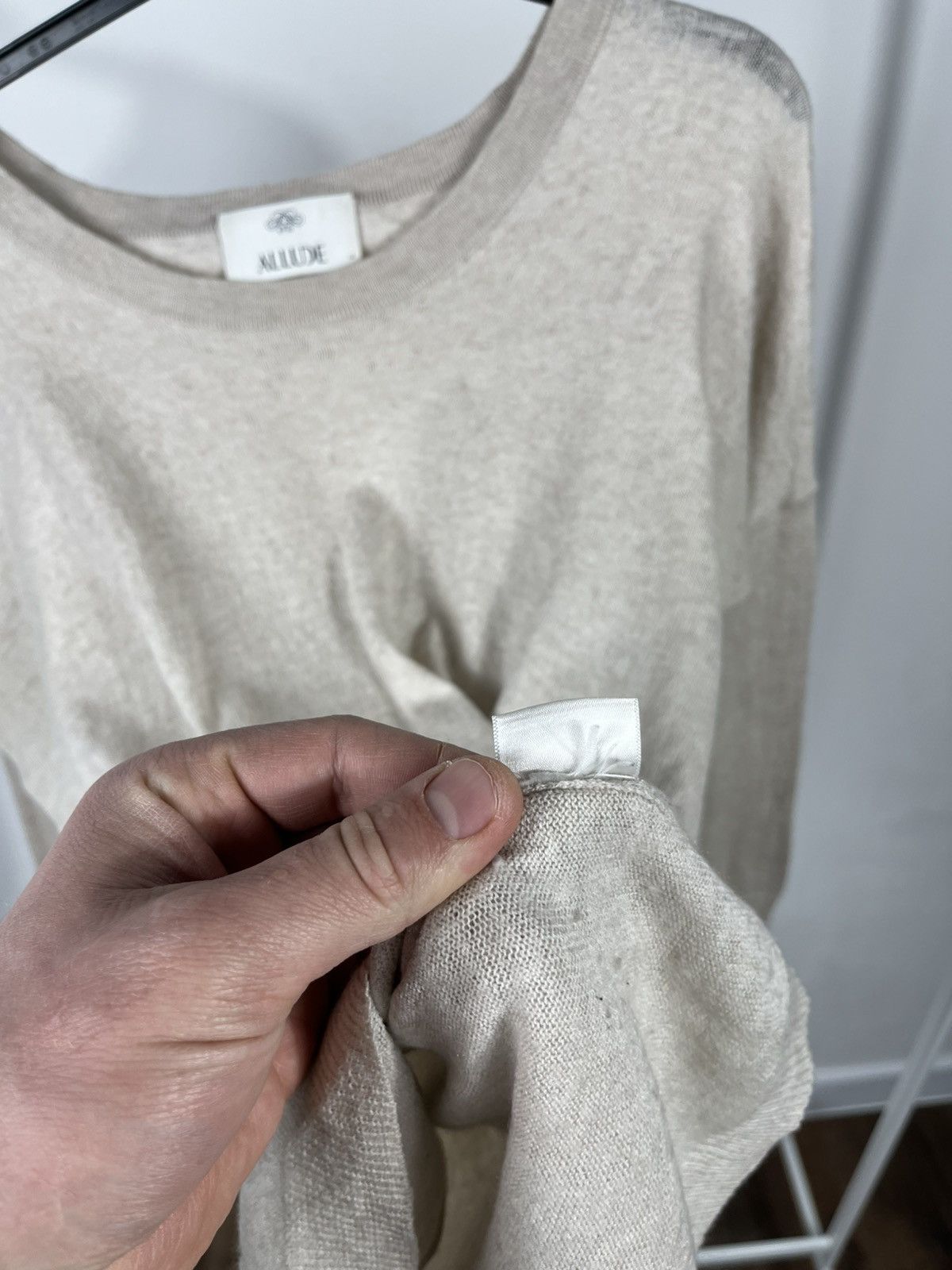 Allude Allude Cashmere Knit Sweater Beige Size L Size L / US 10 / IT 46 - 8 Thumbnail