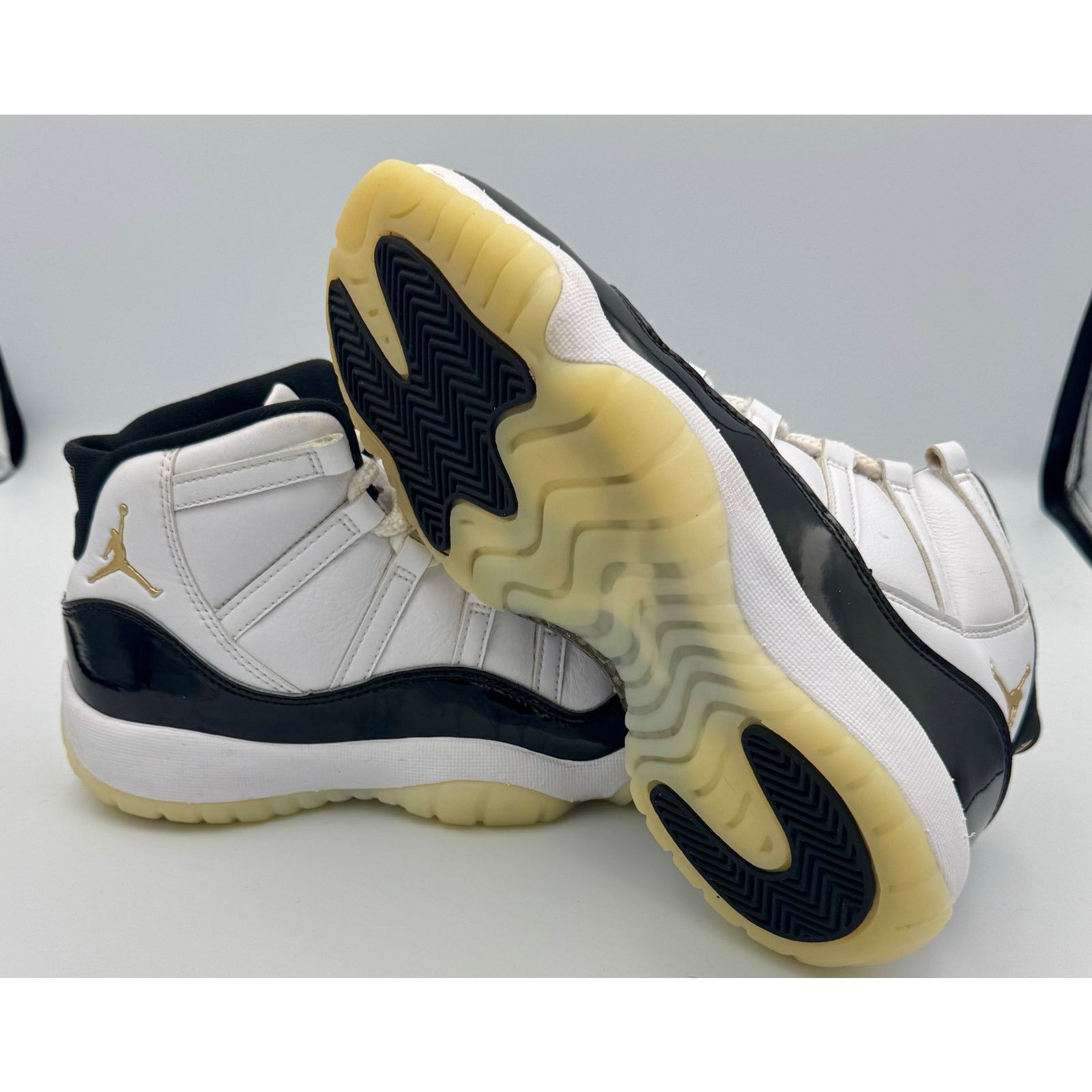 Nike Air Jordan 11 Retro GS "Gratitude Defining Moments Sz 6.5y Size US 6.5 / EU 39-40 - 8 Thumbnail
