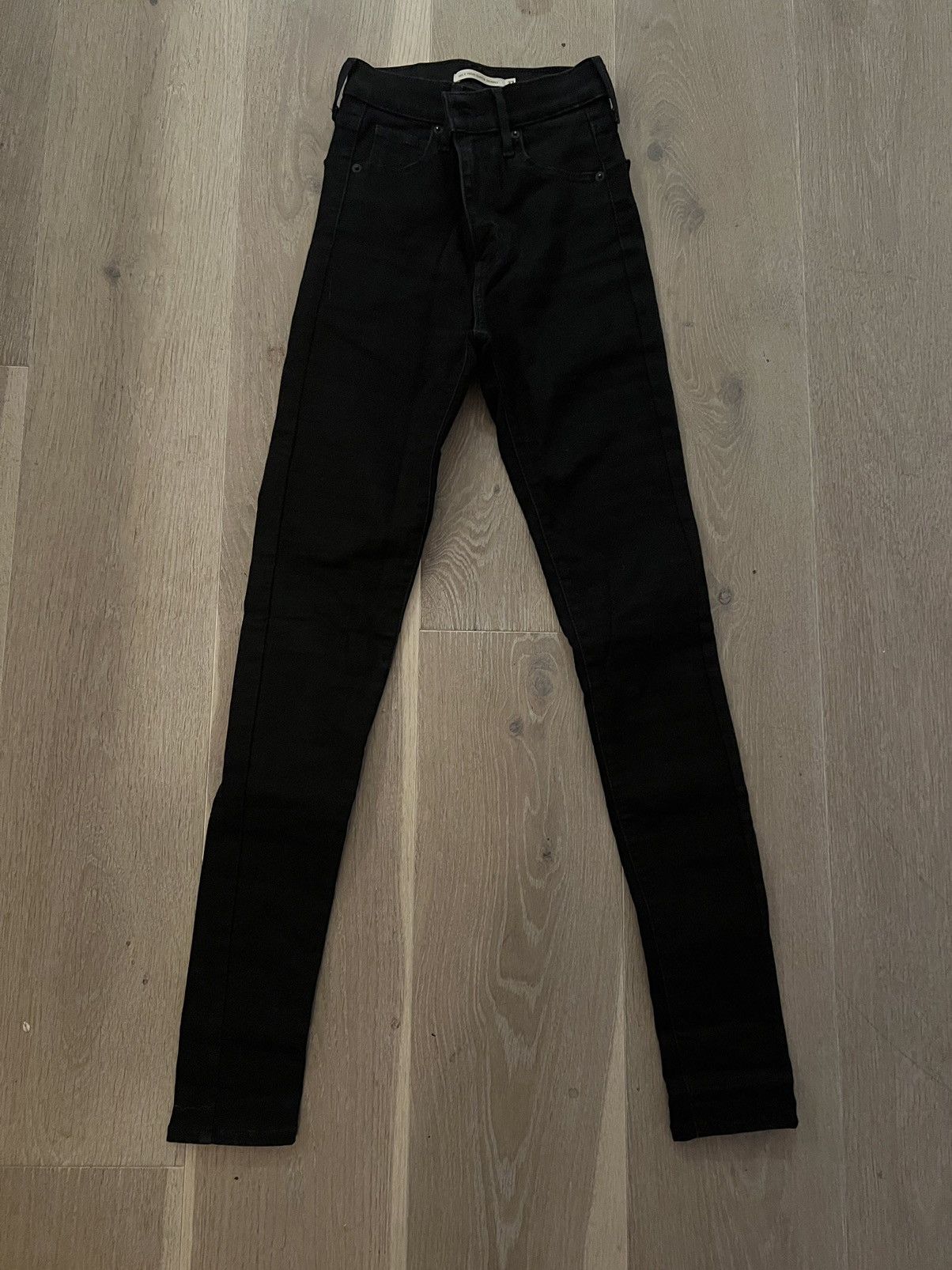image of Levis Mile High Super Skinny in Black, Women's (Size 23)