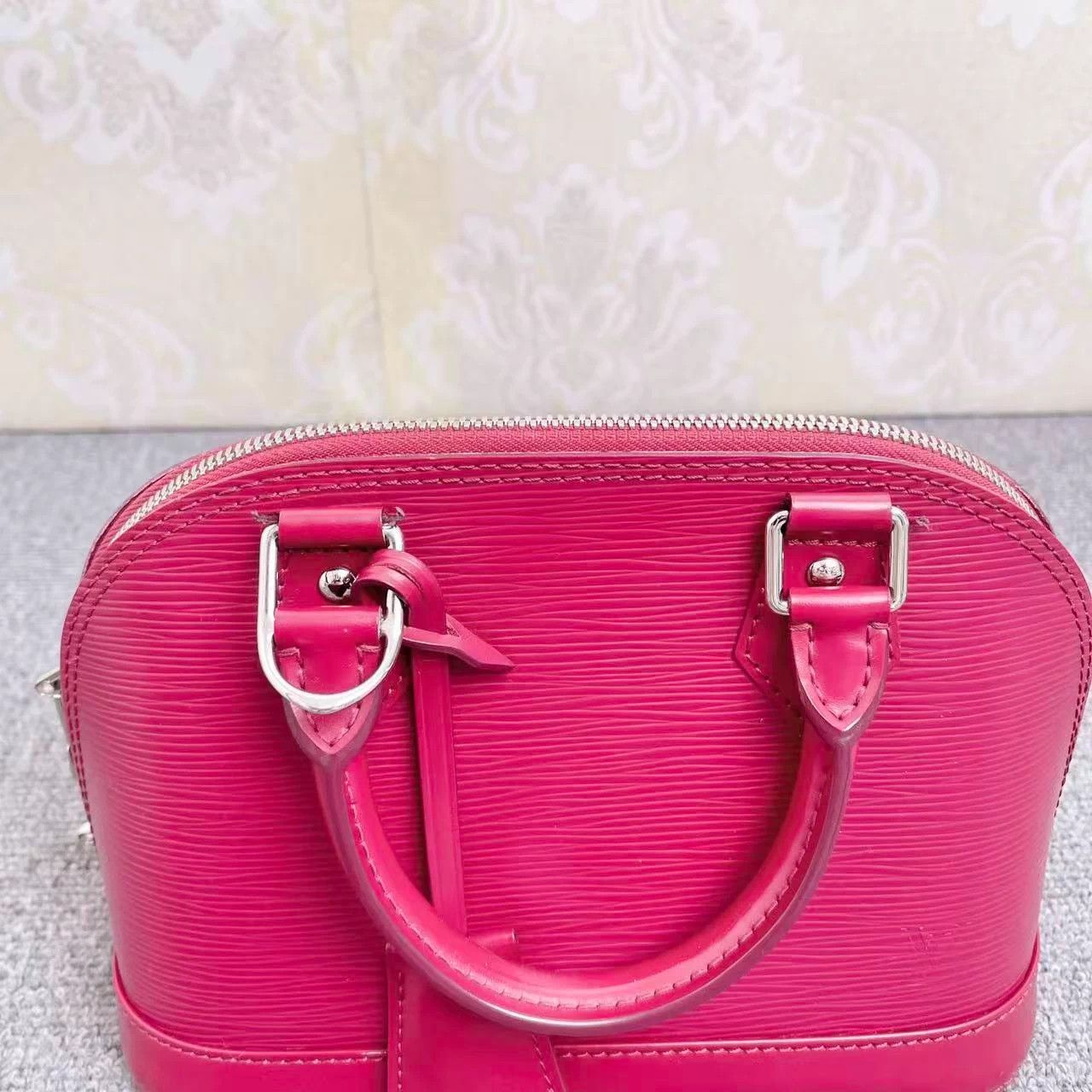 Louis Vuitton Louis Vuitton Rose Epi Alma BB Shoulder Bag 98% New Size ONE SIZE - 9 Thumbnail