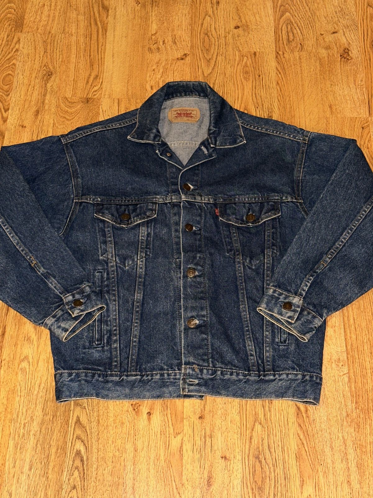 Levi's Vintage Clothing Vtg 90s Levi’s Strauss 70507 0218 Trucker Jean Jacket SMALL Size US S / EU 44-46 / 1 - 2 Thumbnail