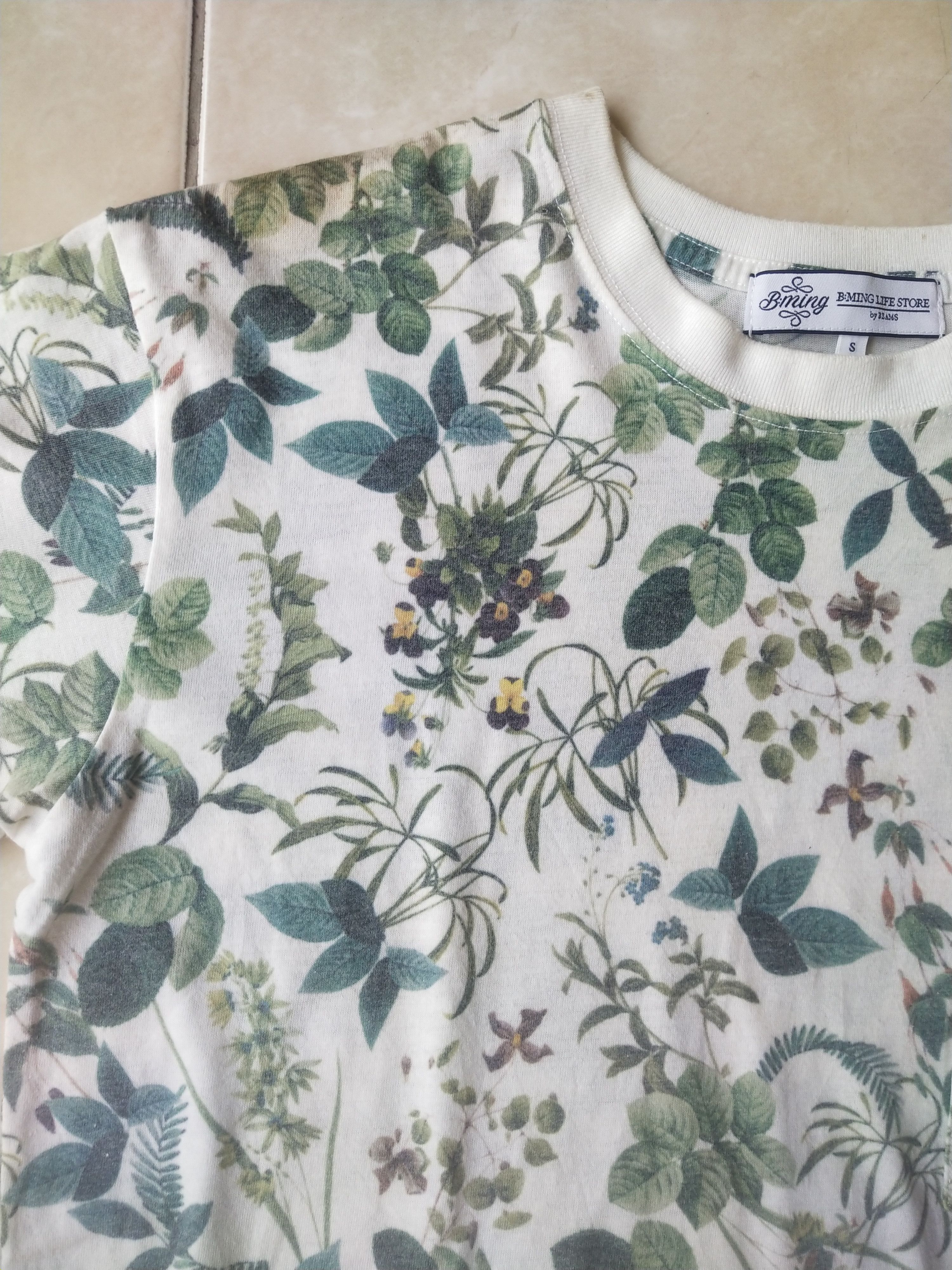 Beams Plus B:MING LIFE STORE by BEAMS Floral Pocket Tee Size US S / EU 44-46 / 1 - 3 Thumbnail