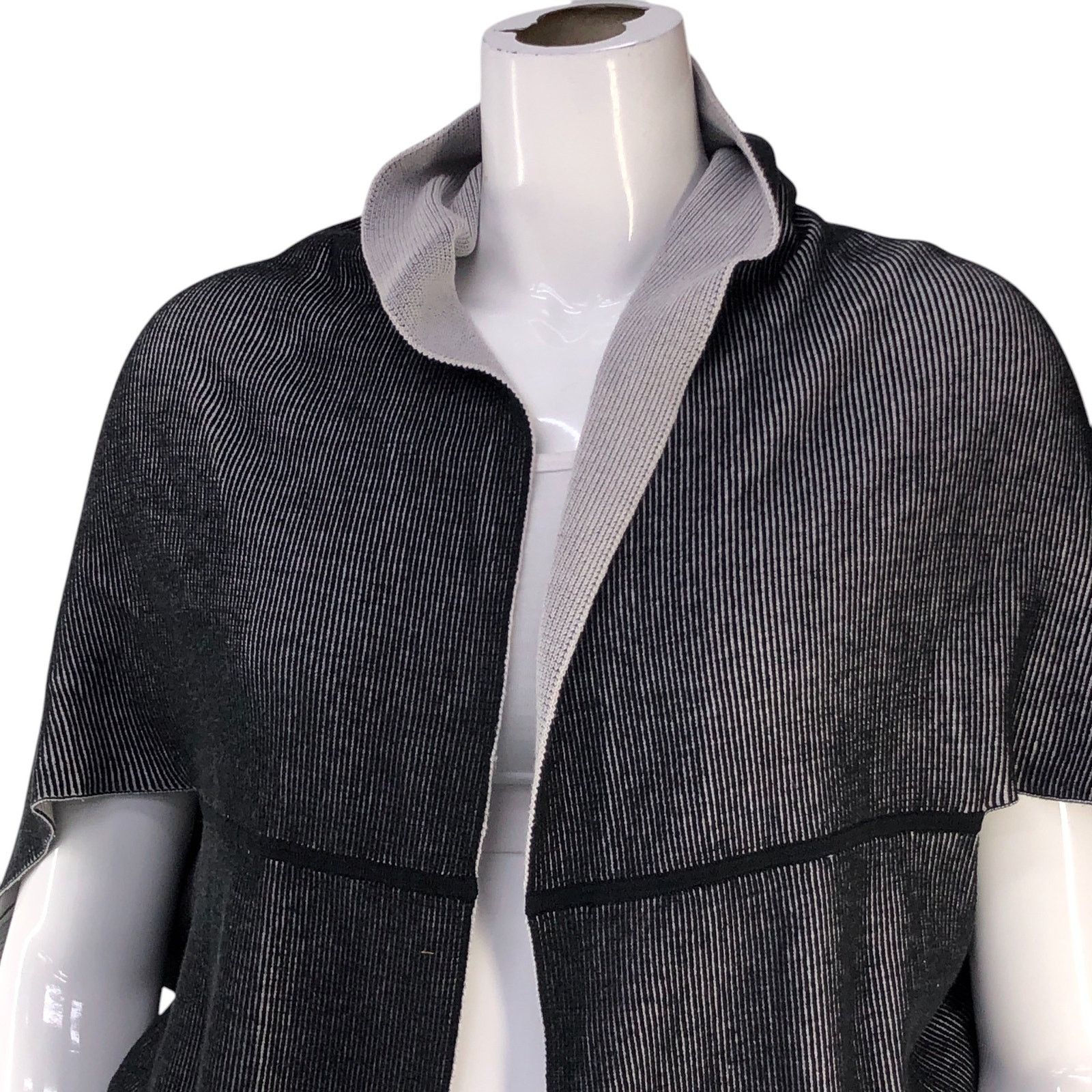 Lululemon Lululemon Womens Size OS Wrap Exaltation Cardigan Reversible Size ONE SIZE - 3 Thumbnail