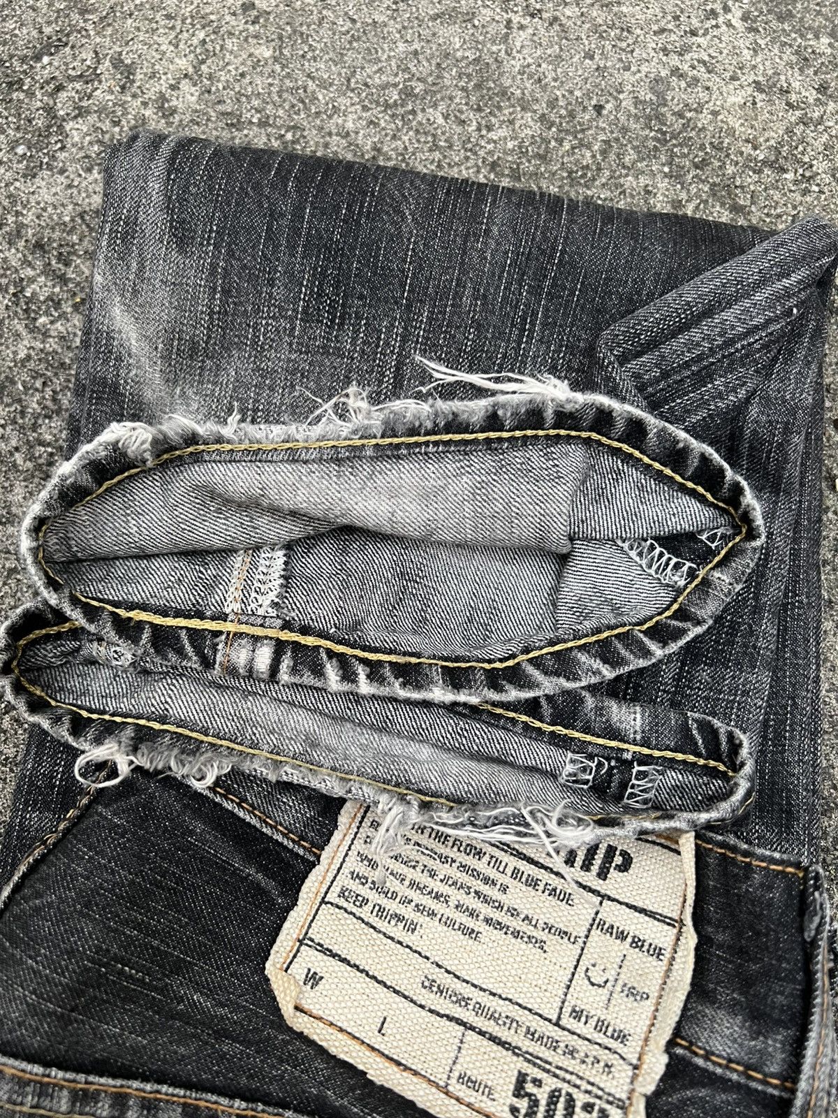 Edwin VINTAGE EDWIN 503 BLUE TRIP DISTRESS PUNK JEAN JAPAN Size US 29 - 15 Thumbnail