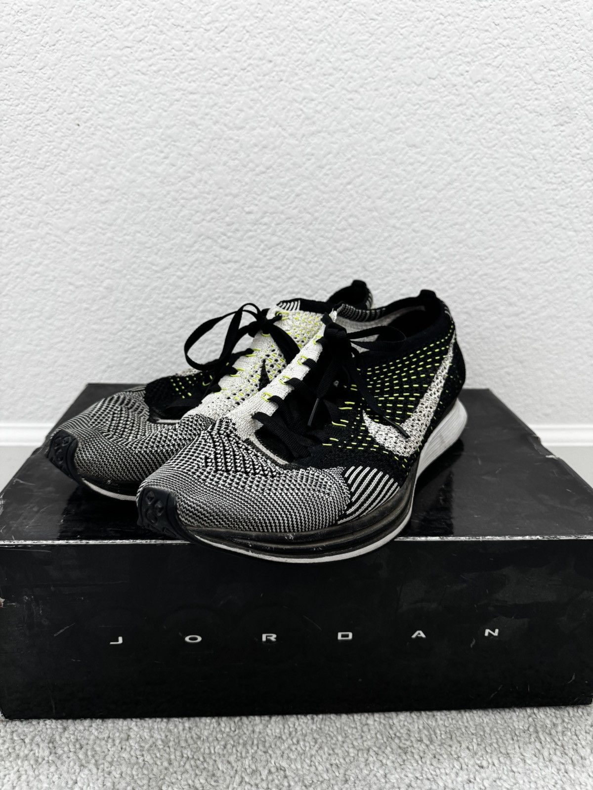 Nike Flyknit Racer Size US 10.5 / EU 43-44 - 3 Thumbnail