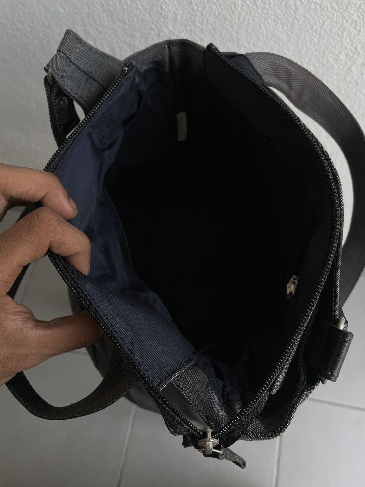 Yohji Yamamoto Ysaccs by Yohji Yamamoto Handle Bag Size ONE SIZE - 9 Thumbnail